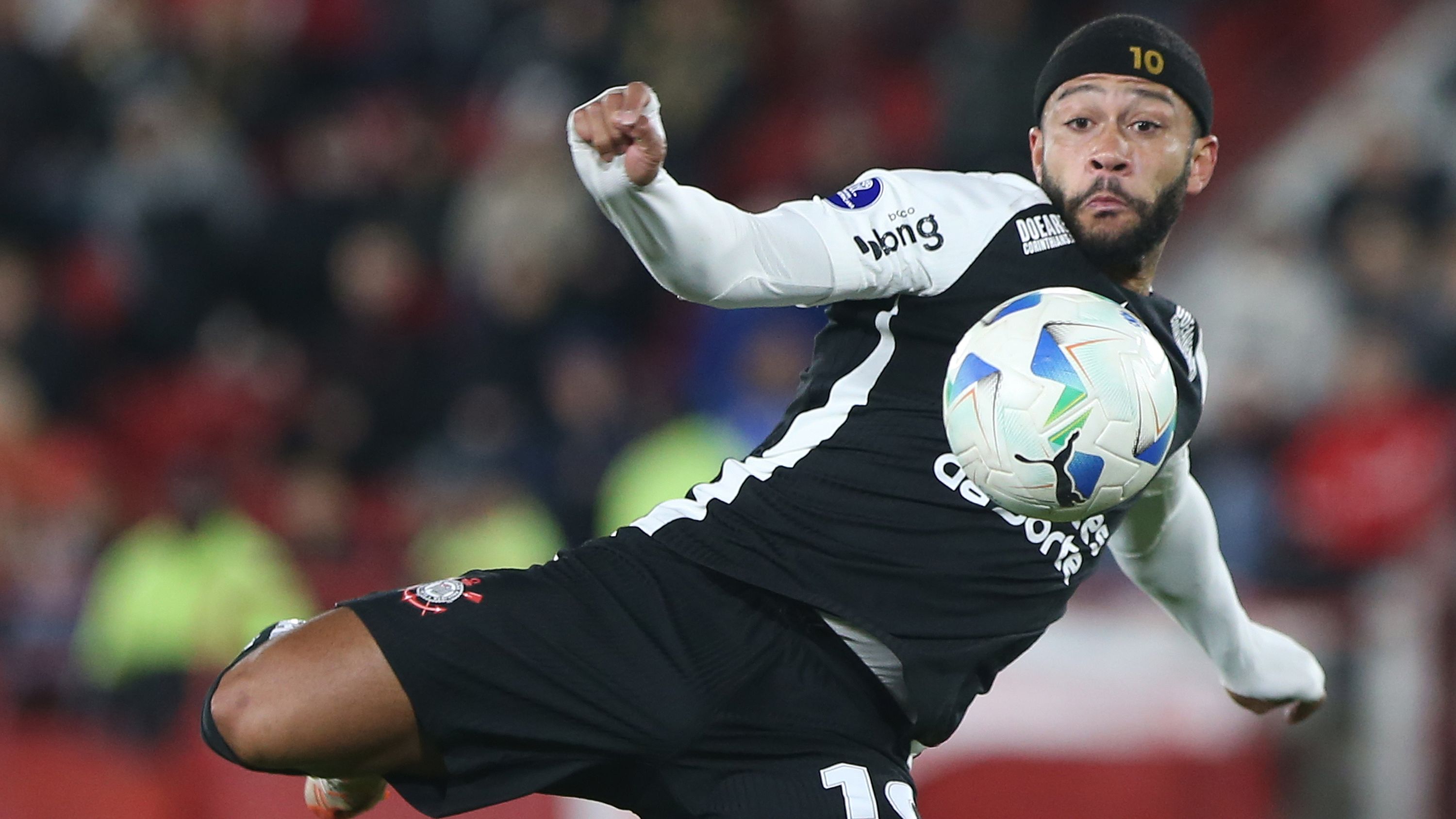 Huracan v Corinthians - Copa CONMEBOL Sudamericana 2025