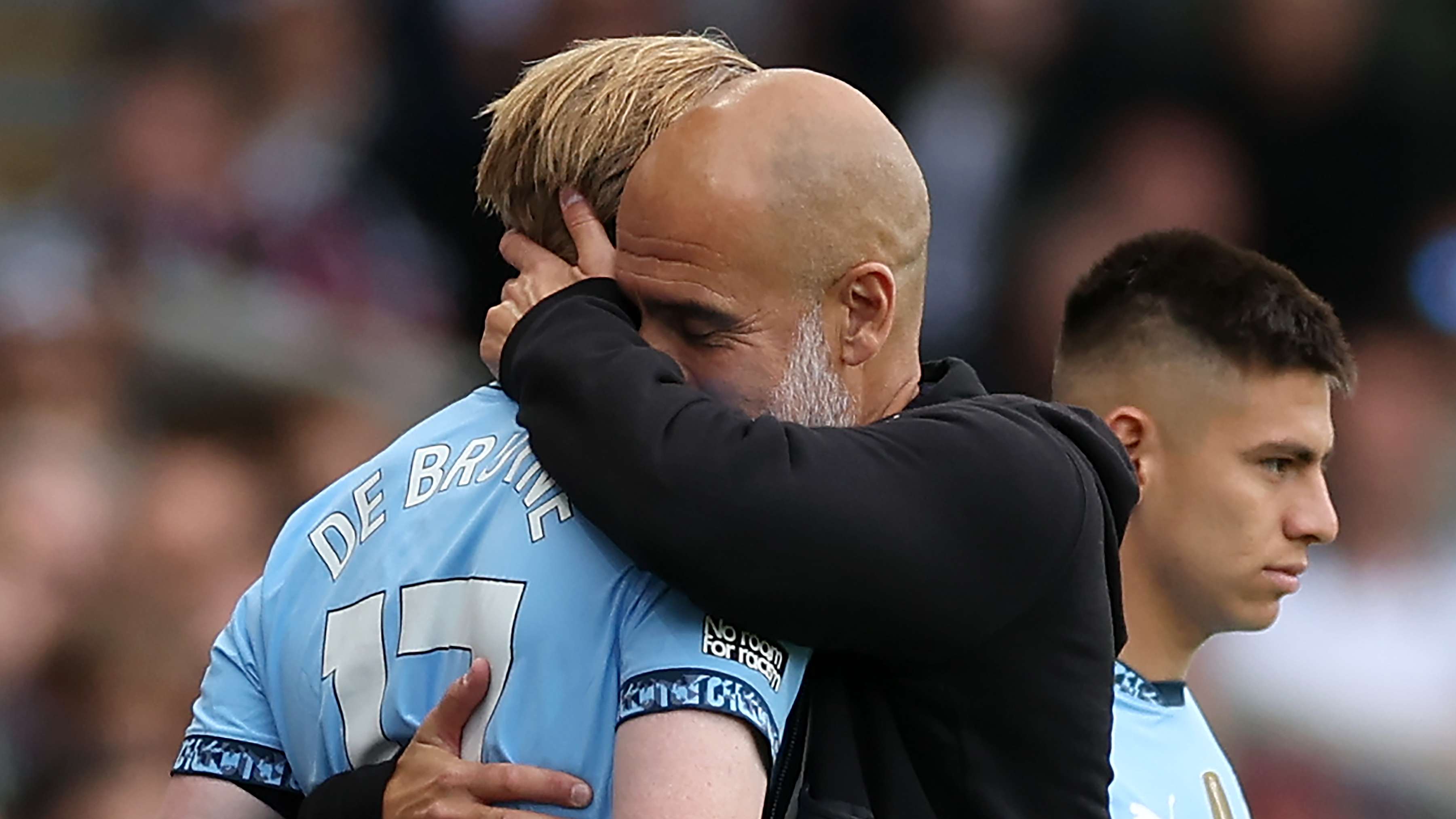 What's the hold up? The reason Kevin De Bruyne still hasn't joined ...