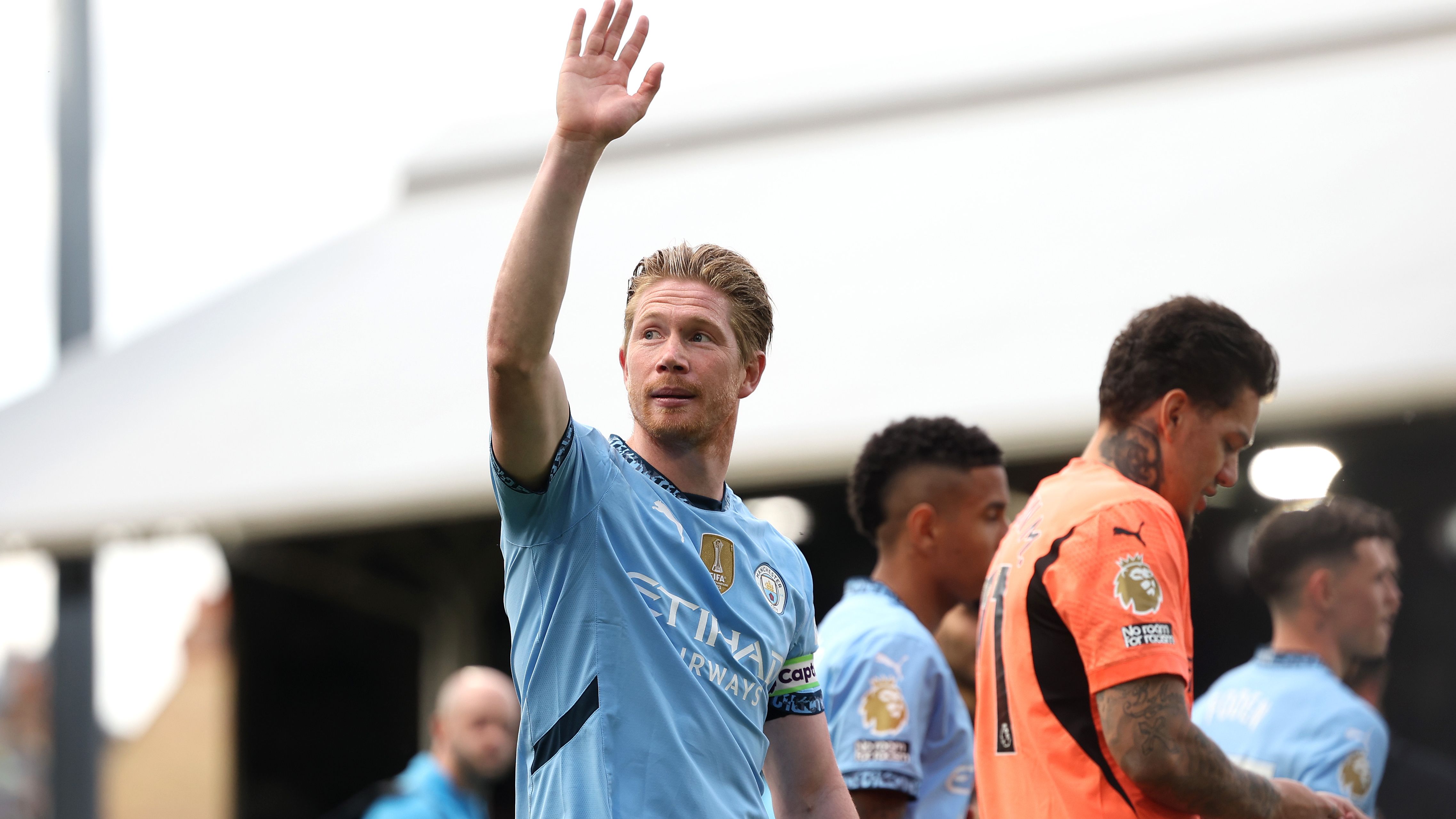 What's the hold up? The reason Kevin De Bruyne still hasn't joined Napoli revealed as last 'small obstacle' delays departing Man City star's free transfer | Goal.com UK