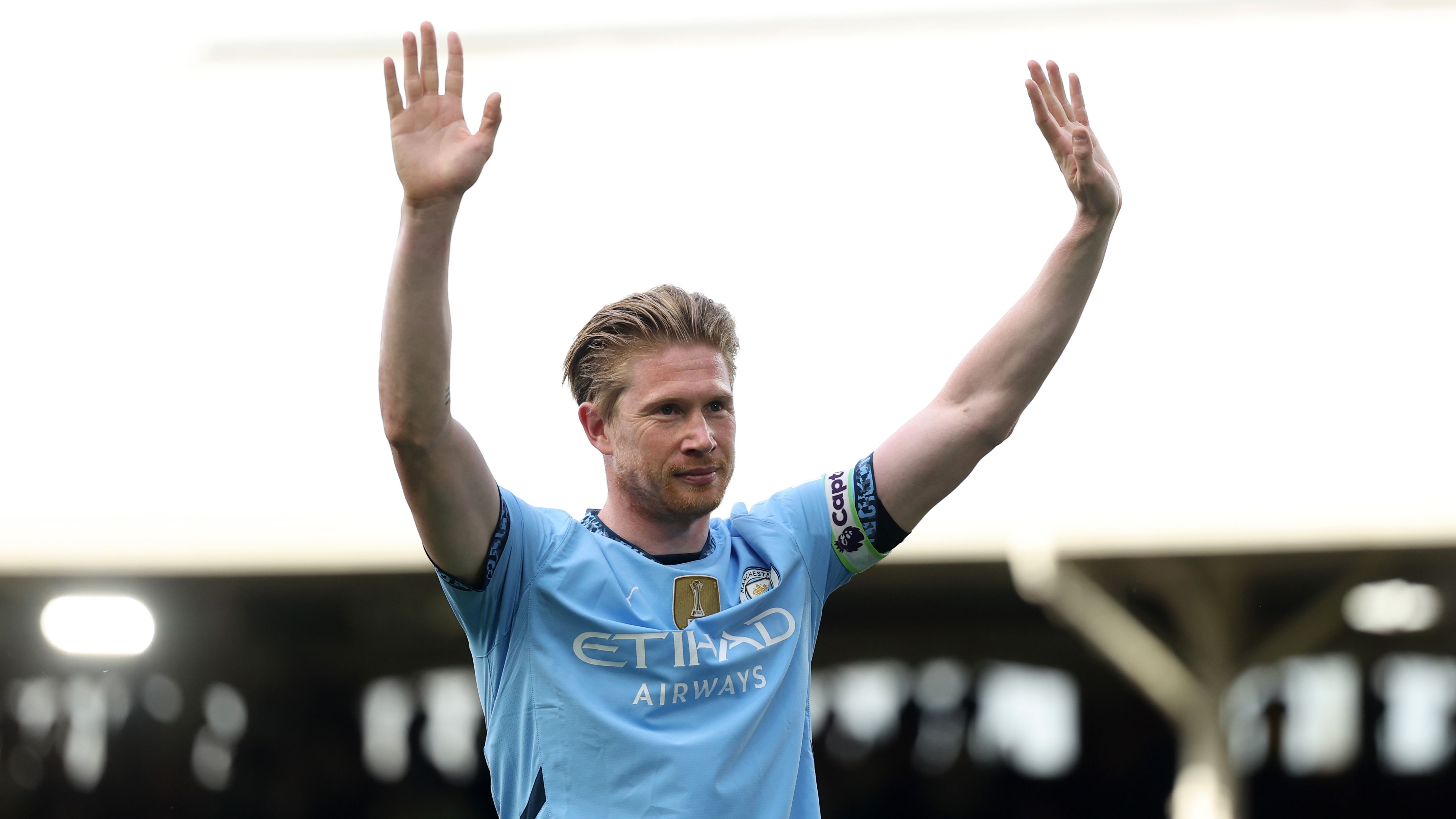 Kevin De Bruyne to stay in England?! Shock twist puts midfielder's future in doubt after Man City exit as Napoli and Chicago Fire continue talks over transfer | Goal.com UK