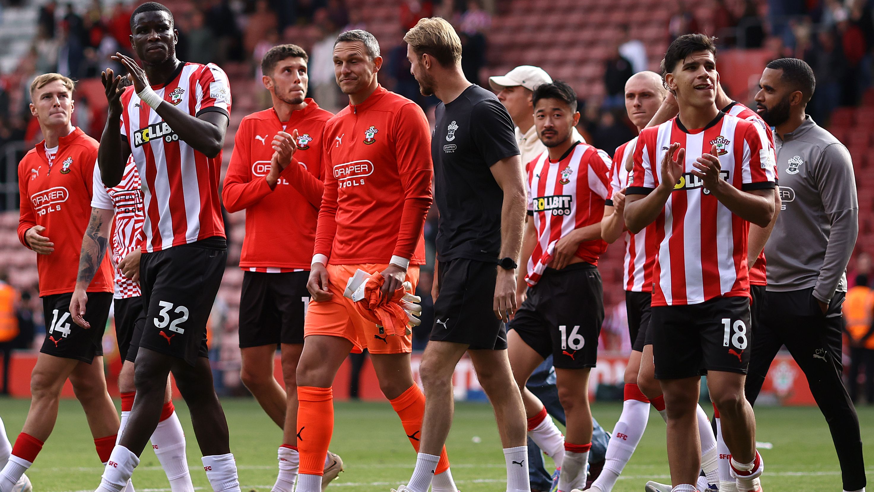 Southampton FC v Arsenal FC - Premier League