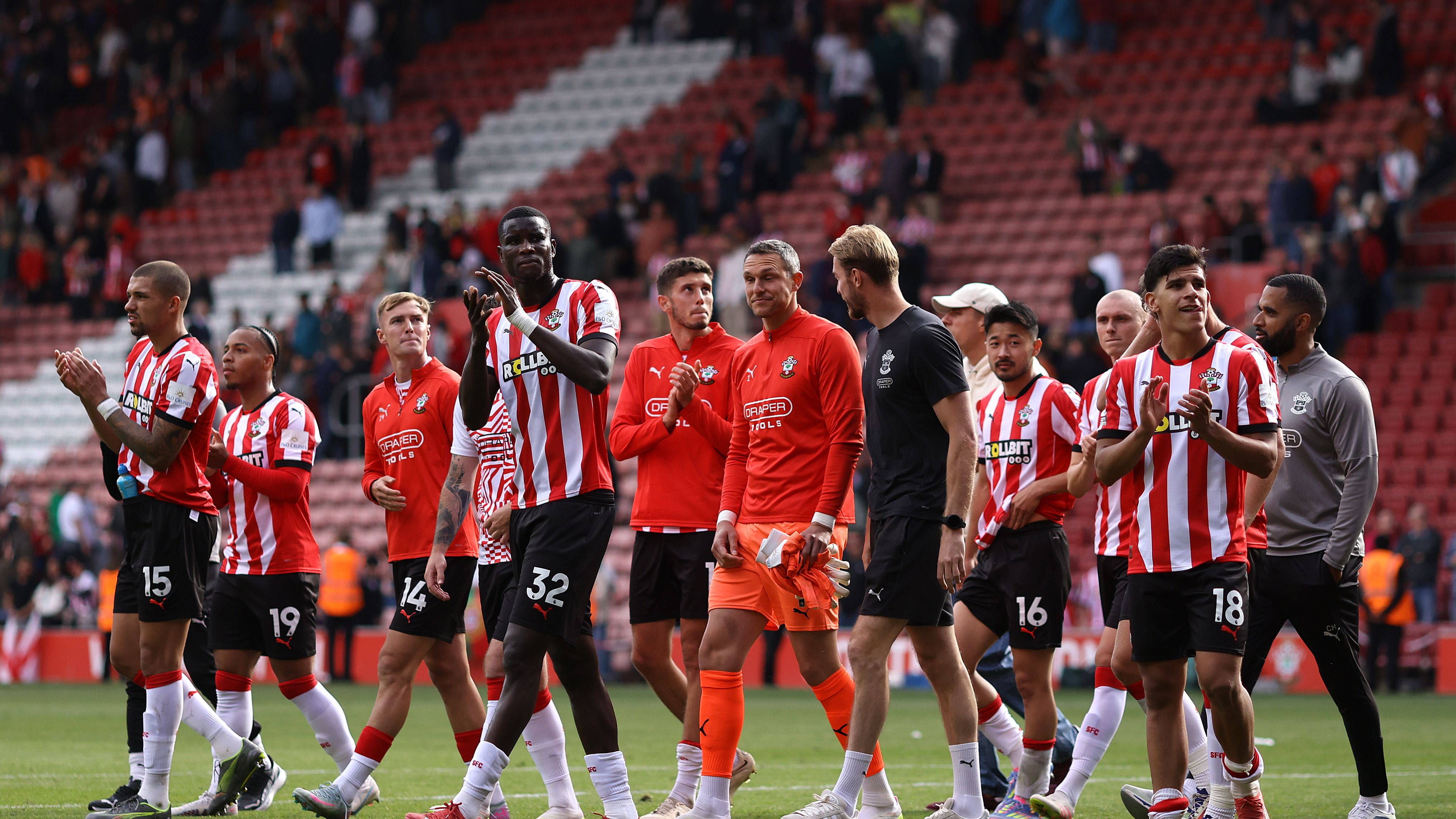 Southampton FC v Arsenal FC - Premier League
