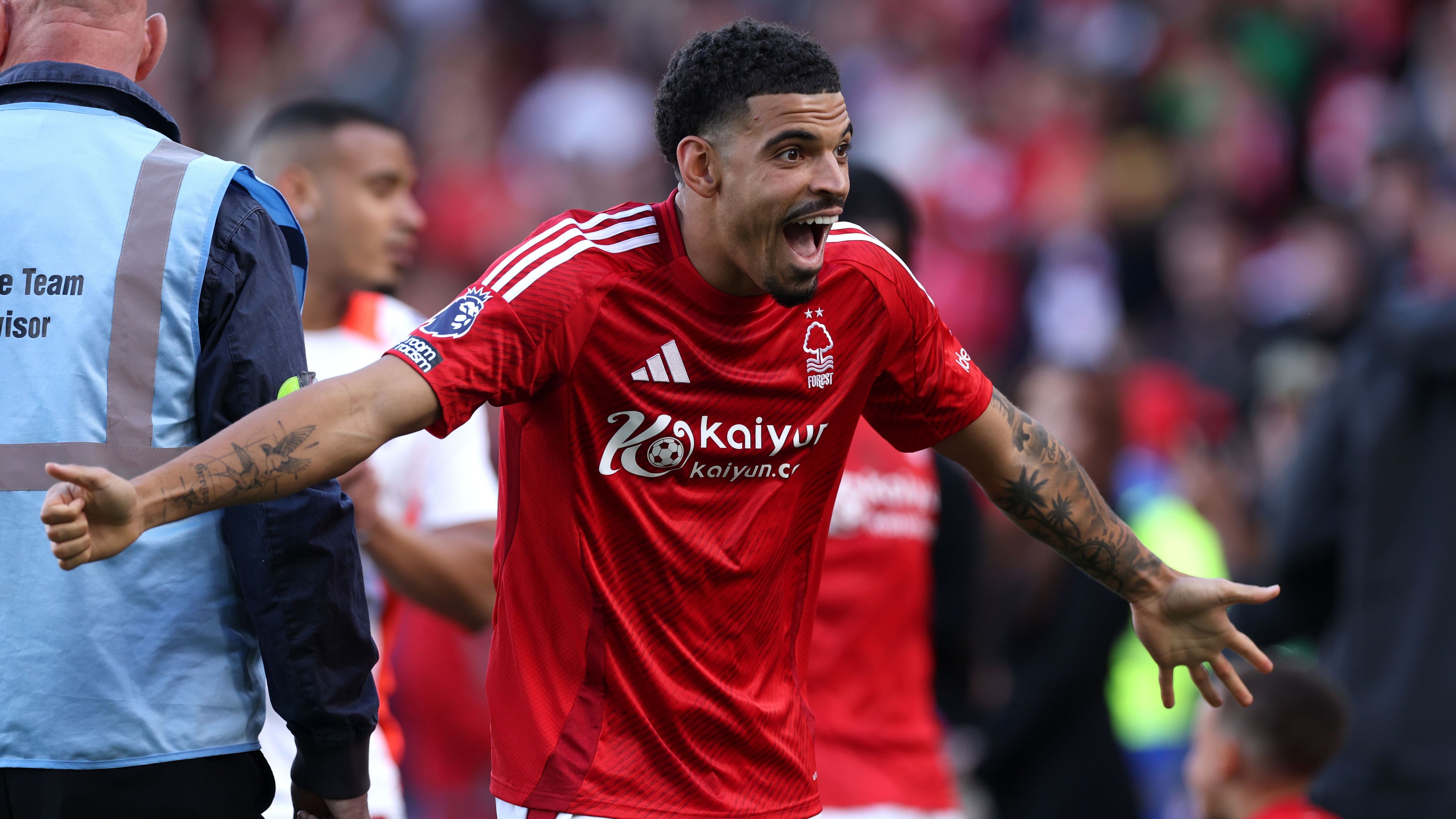 Gibbs-White Tottenham 2025