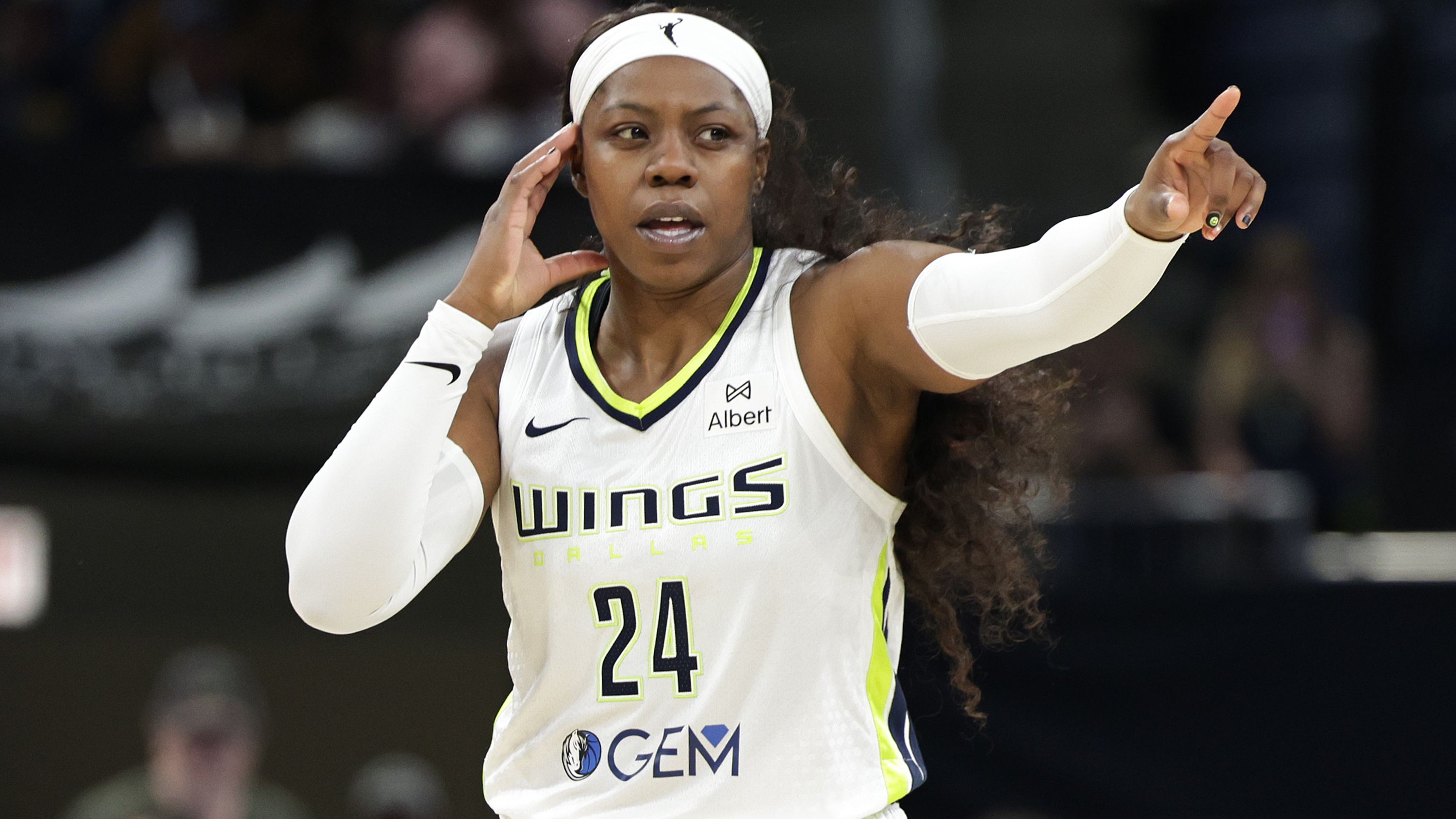 Dallas Wings v Chicago Sky