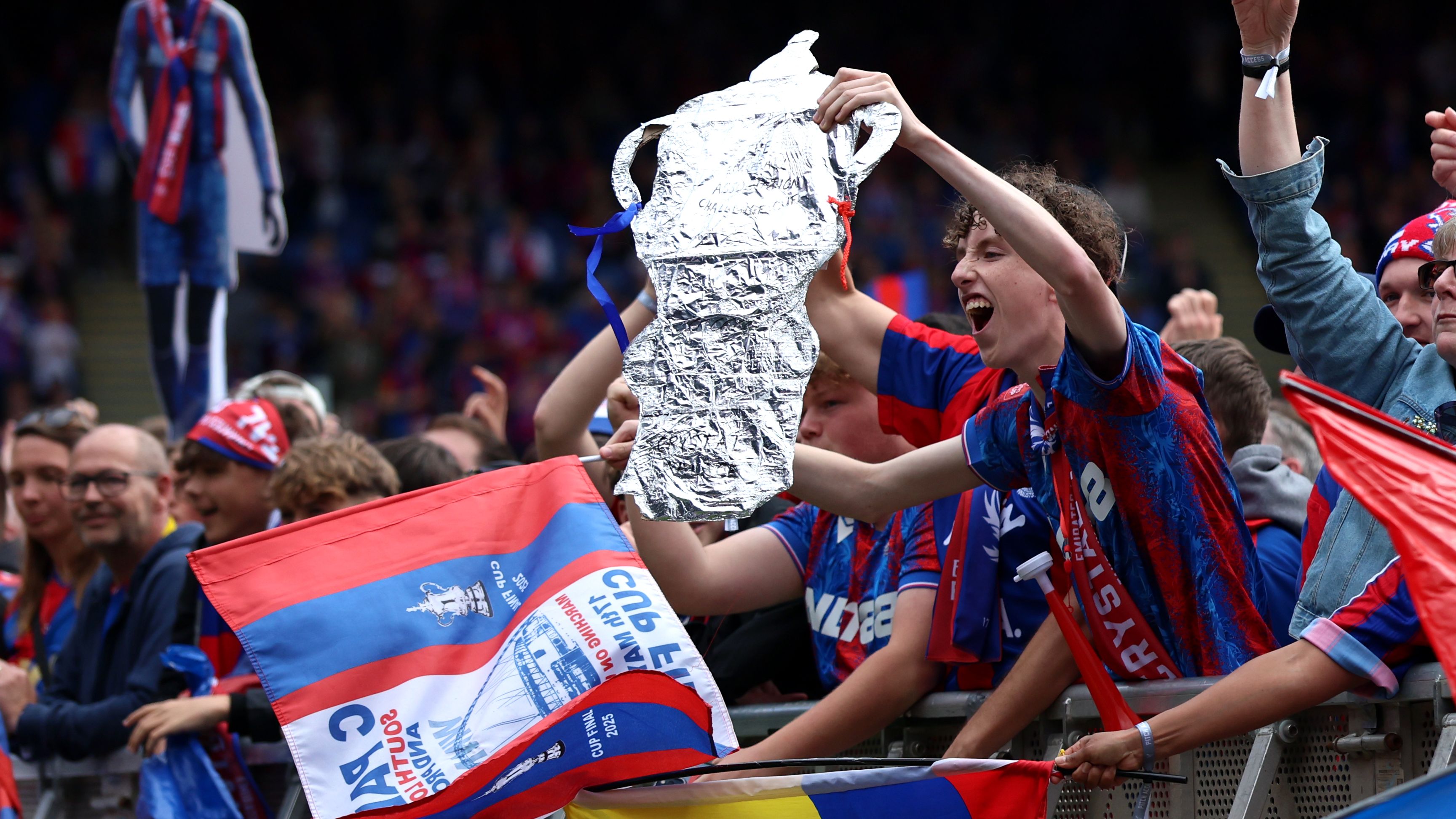 Crystal Palace fans protest against 'morally bankrupt' UEFA after FA Cup winners kicked out of Europa League due to ownership rules | Goal.com UK