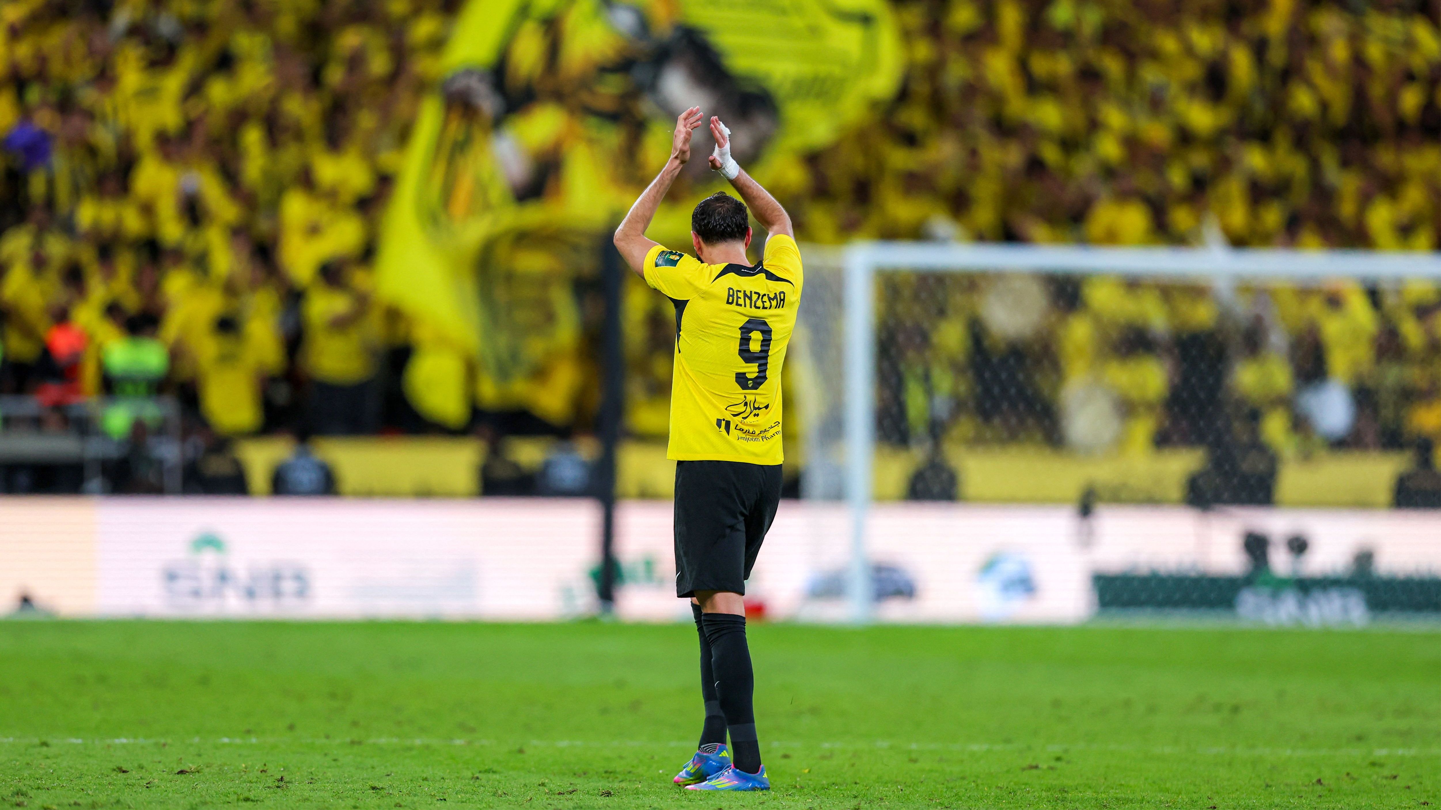 FBL-KSA-CUP-ITTIHAD-QADSIAH-FANS