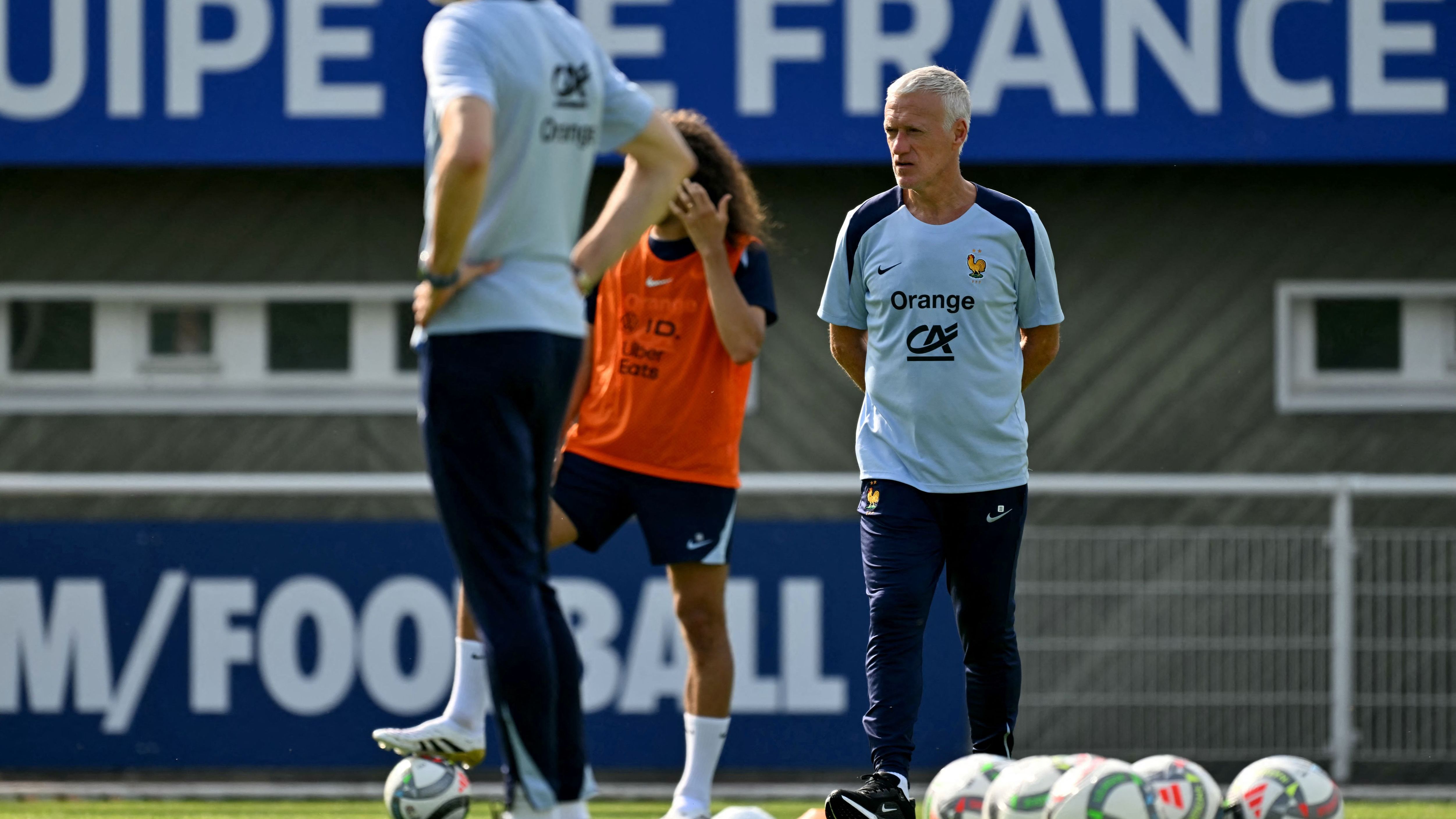 FBL-EUR-NATIONS-FRA-TRAINING