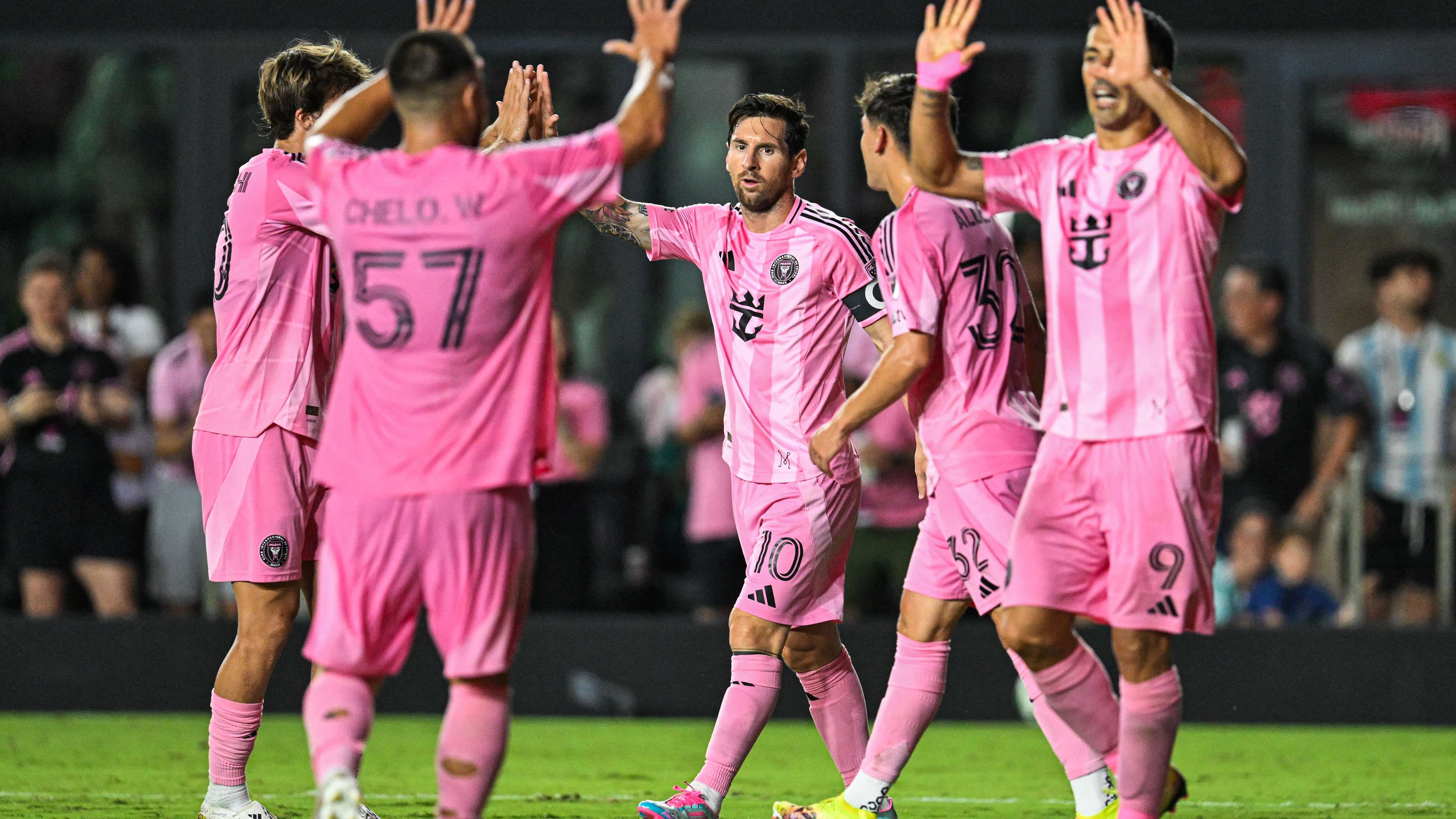 FBL-MLS-USA-MIAMI-COLUMBUS