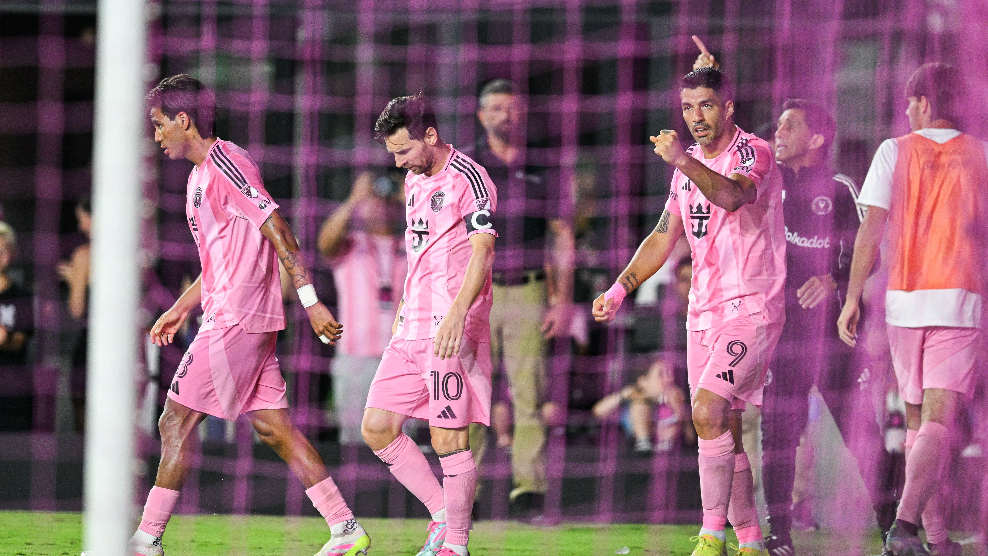 FBL-MLS-USA-MIAMI-COLUMBUS