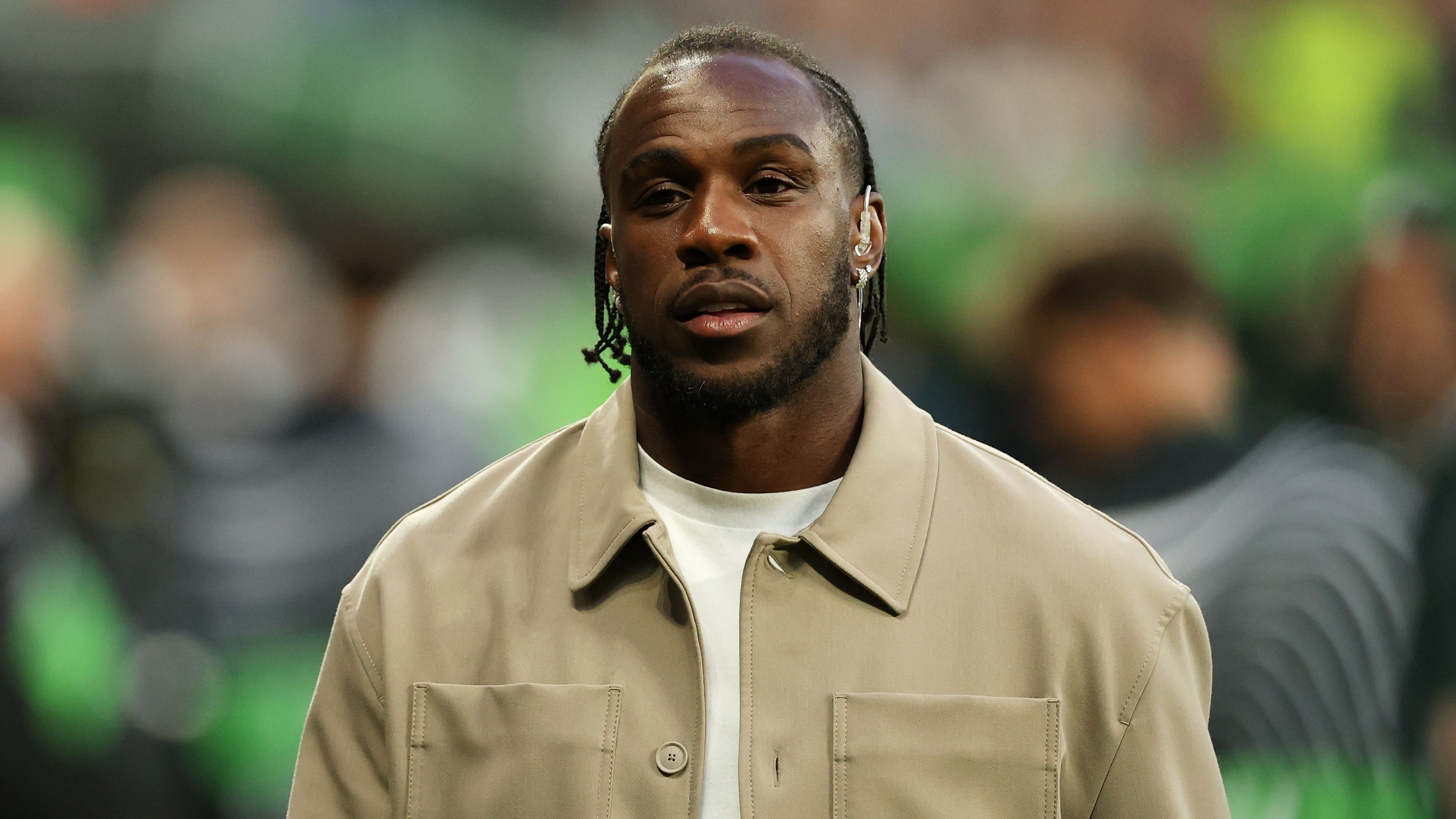 Michail Antonio returns to pitch just six months after horror car crash that left him with a broken leg as West Ham star makes cameo appearance for Jamaica in Gold Cup opener | Goal.com UK