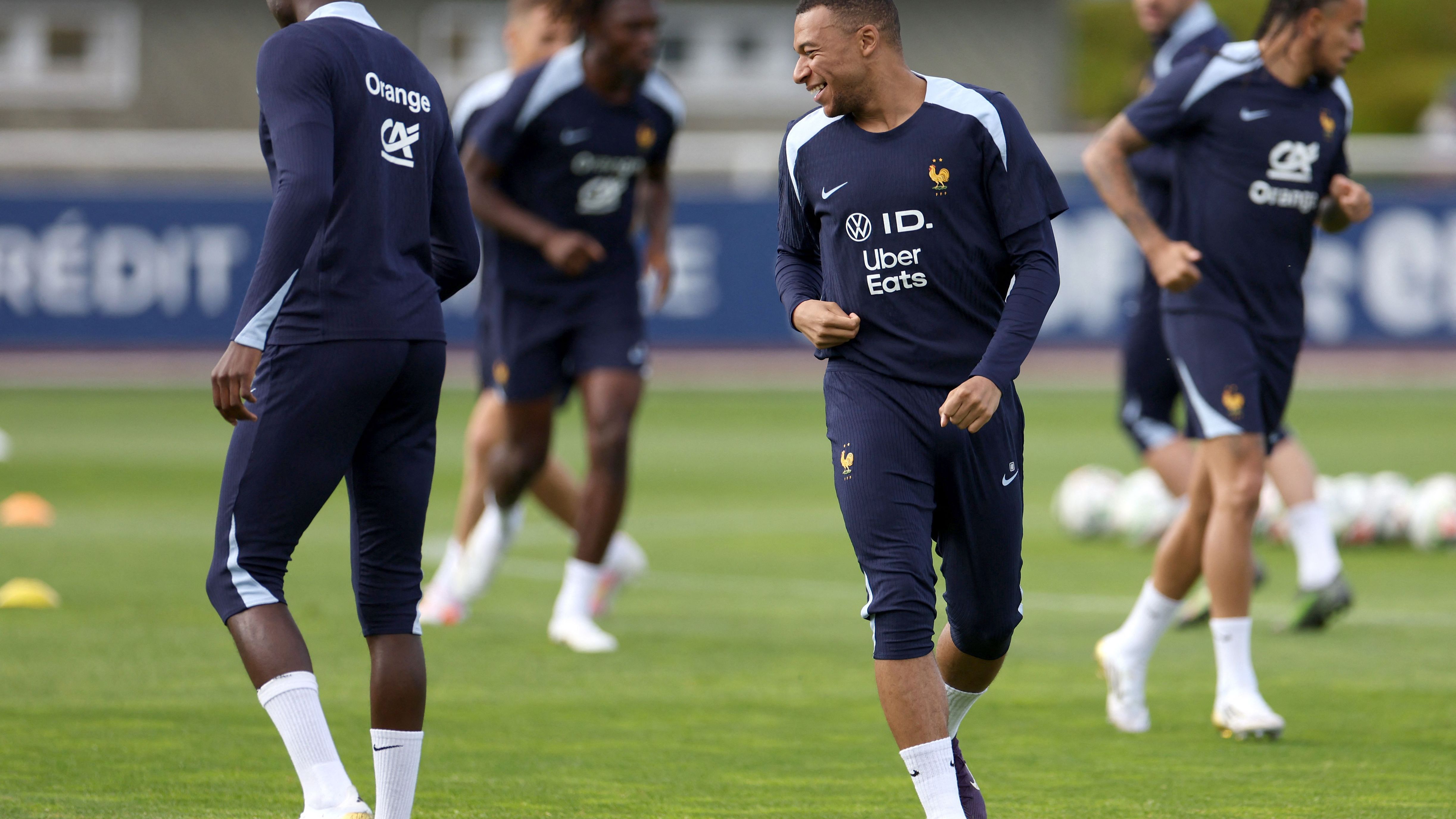 FBL-NATIONS-LEAGUE-2025-FRA-TRAINING