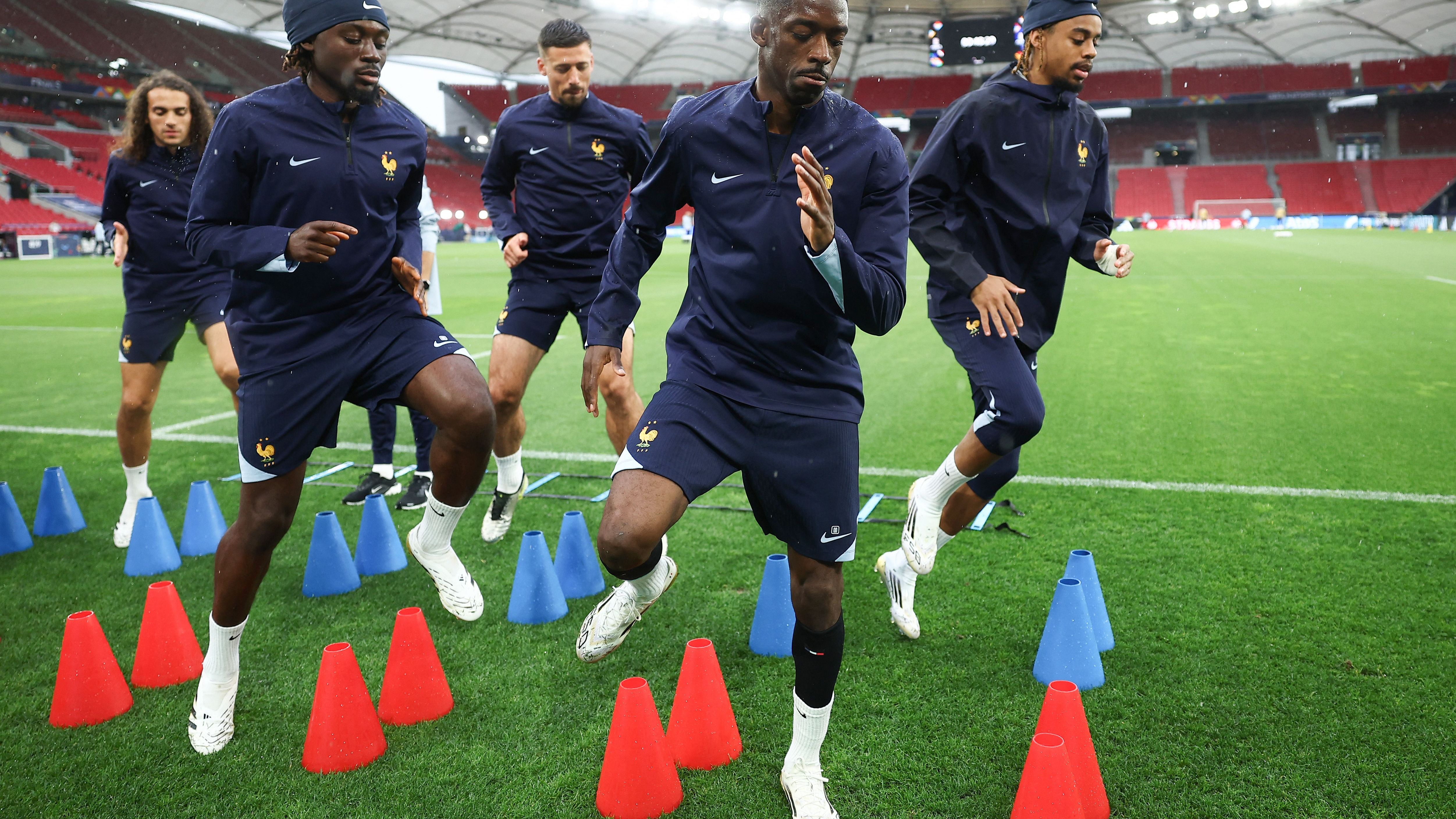 FBL-EUR-NATIONS-FRA-TRAINING