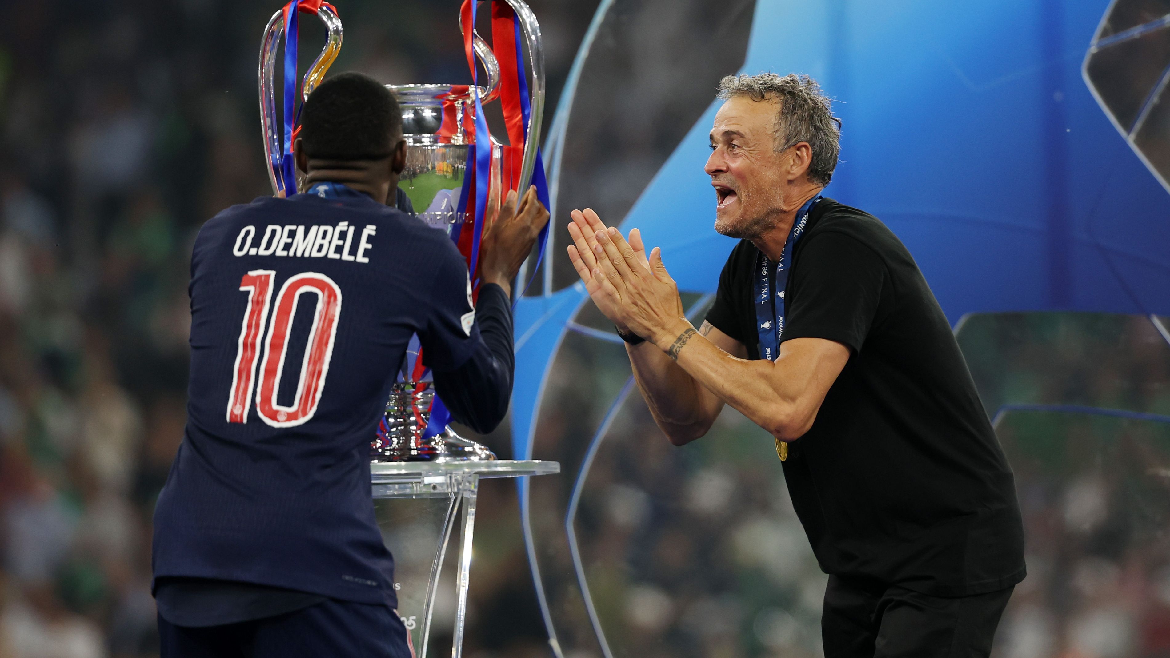 【楽ギフ_包装】 CL初優勝PSG、指揮官L・エンリケ「エンバペにはここにいて ウェア