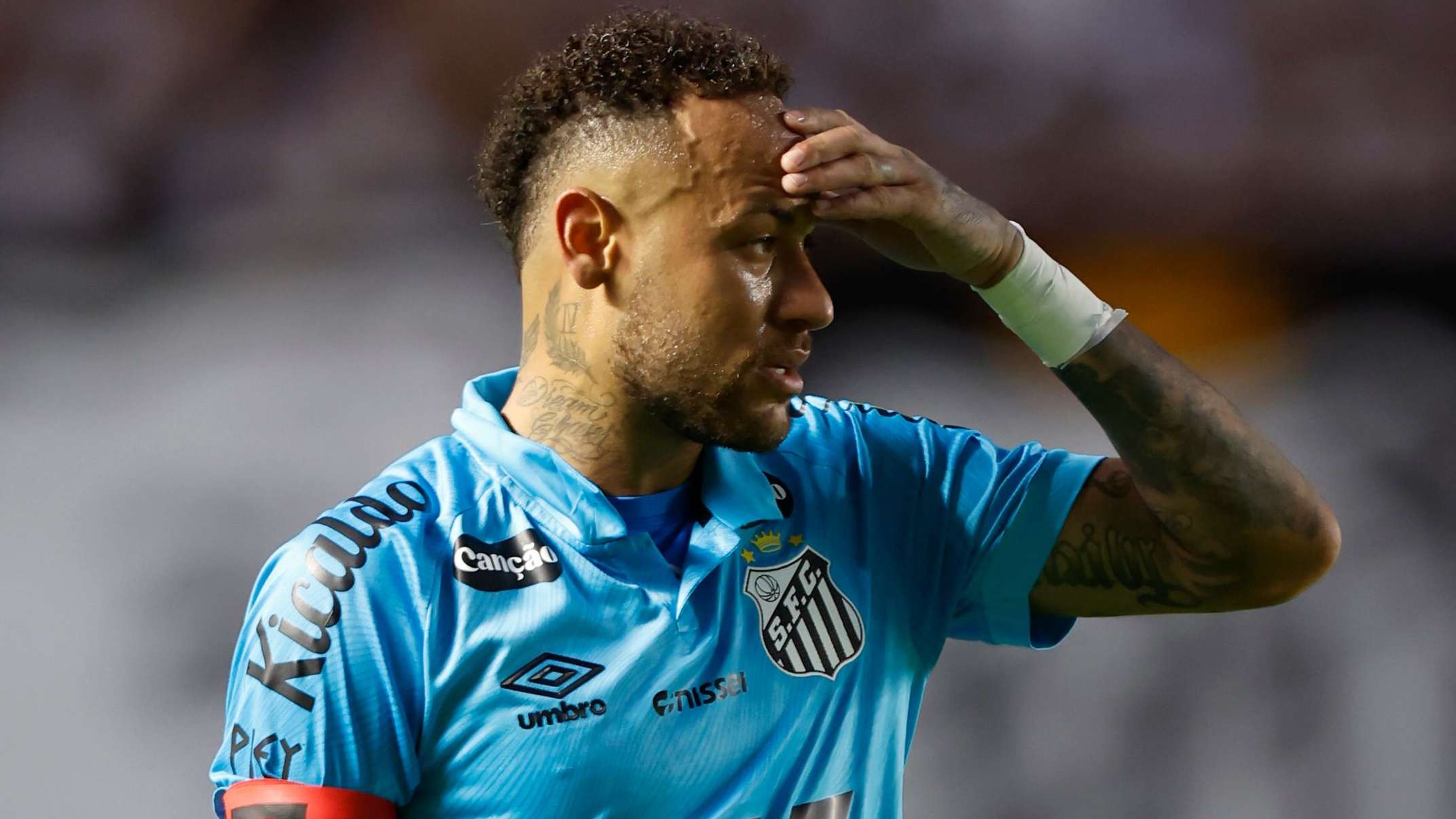 GettyImages-2218140350 'I've said it 300 times!' - Neymar snaps at reporter's question after ineffective display for Santos in chastening defeat to 'superior' Mirassol