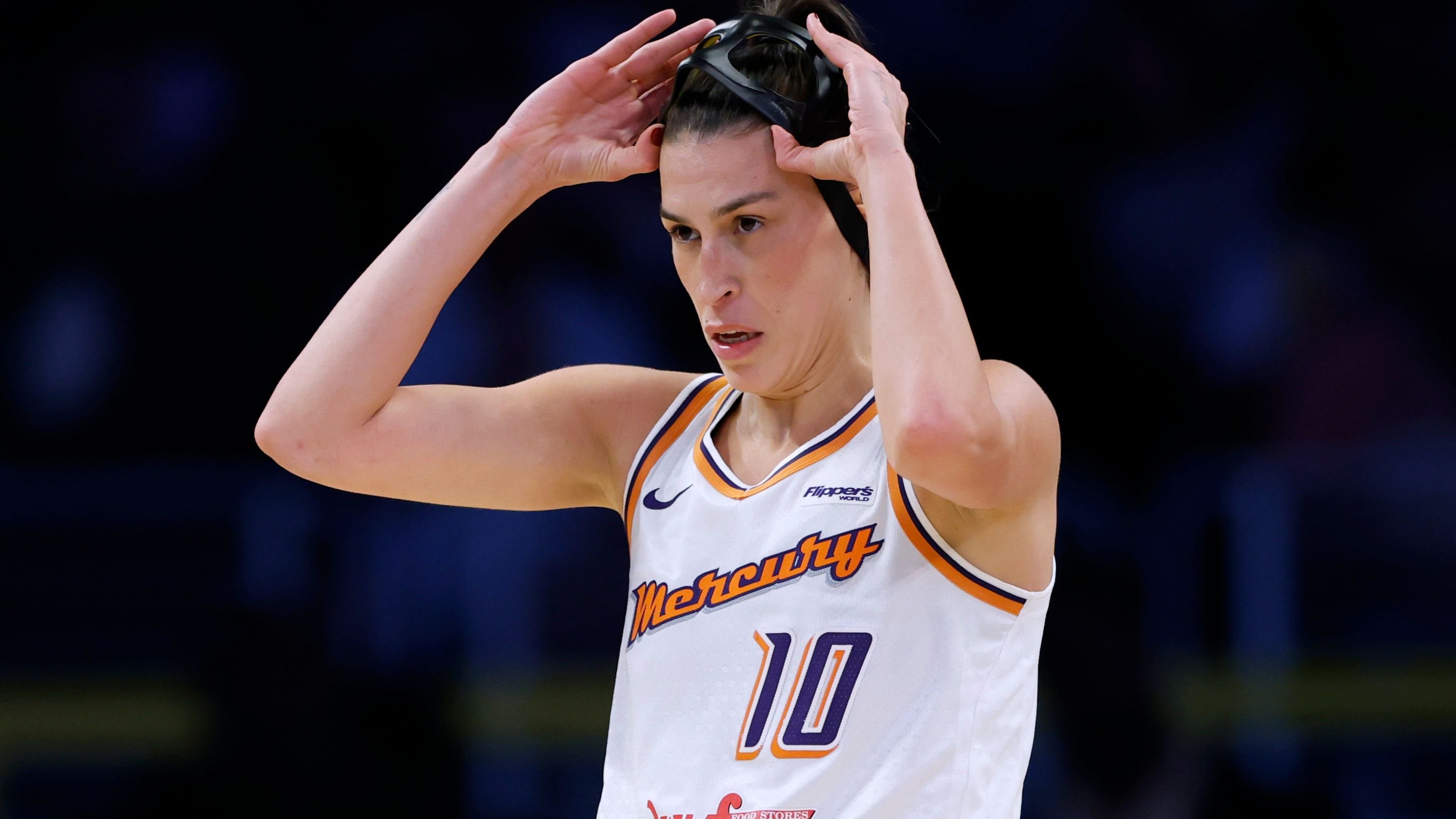 Phoenix Mercury v Los Angeles Sparks