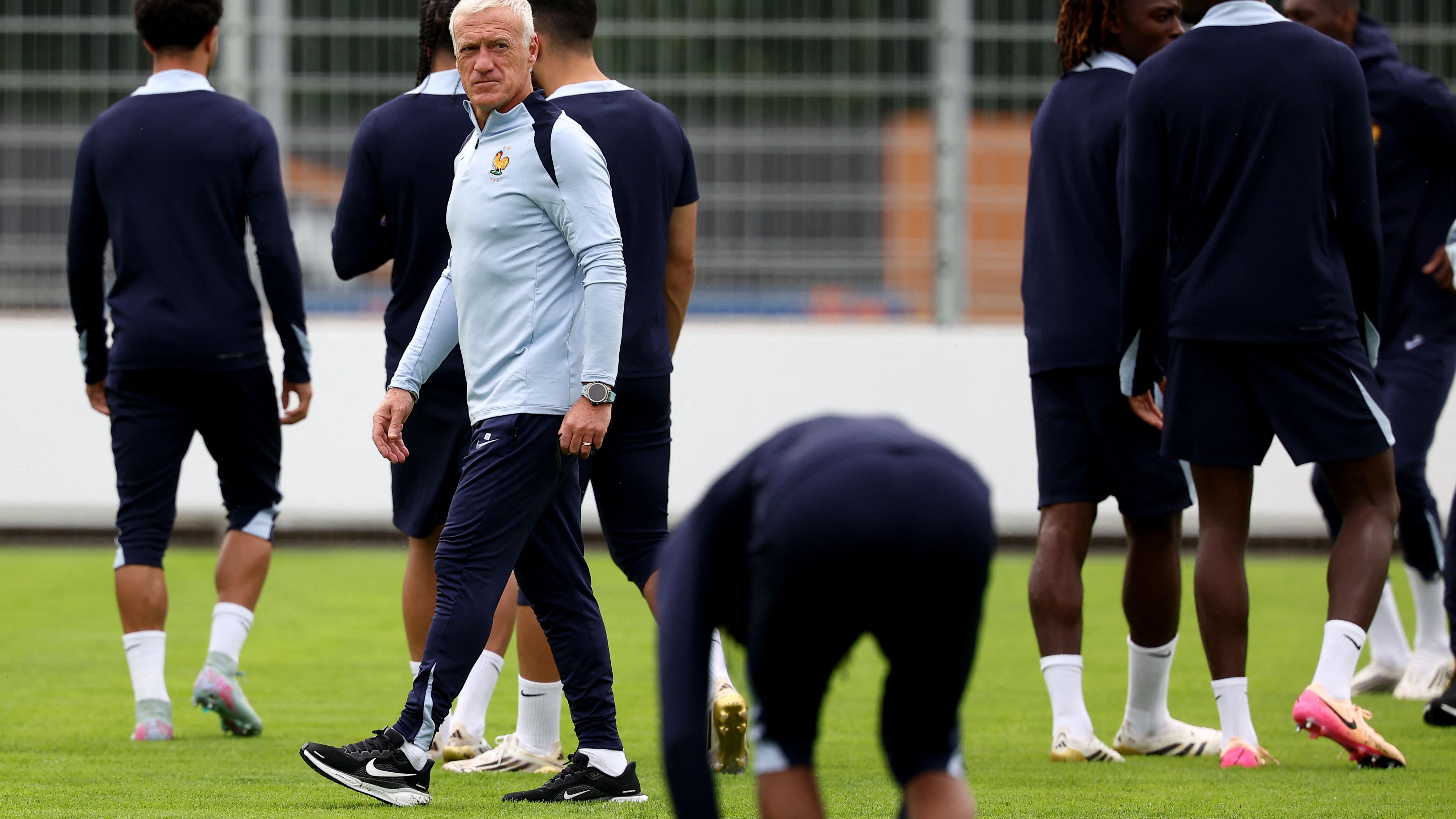 FBL-EUR-NATIONS-FRA-TRAINING