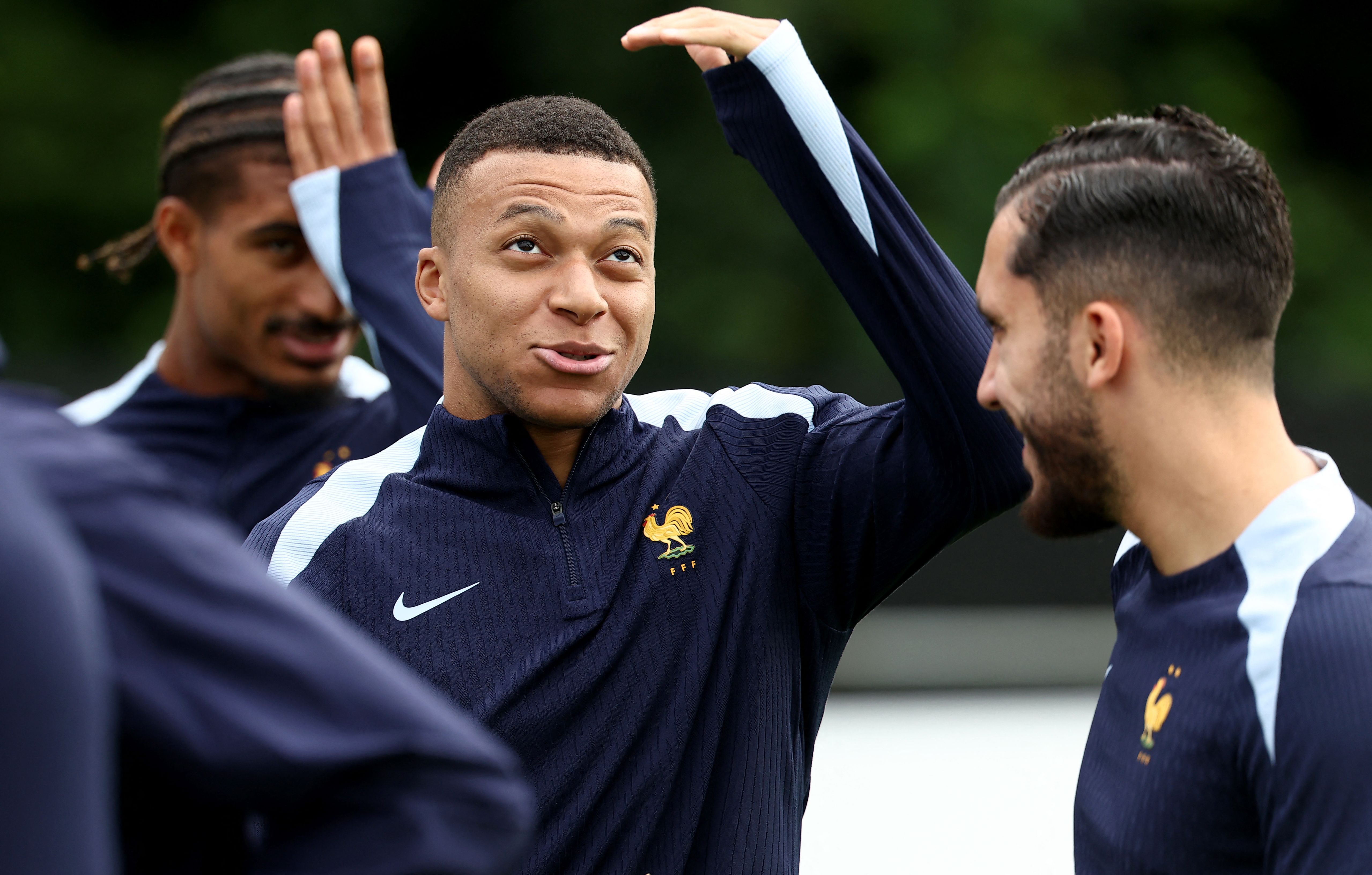 FBL-EUR-NATIONS-FRA-TRAINING