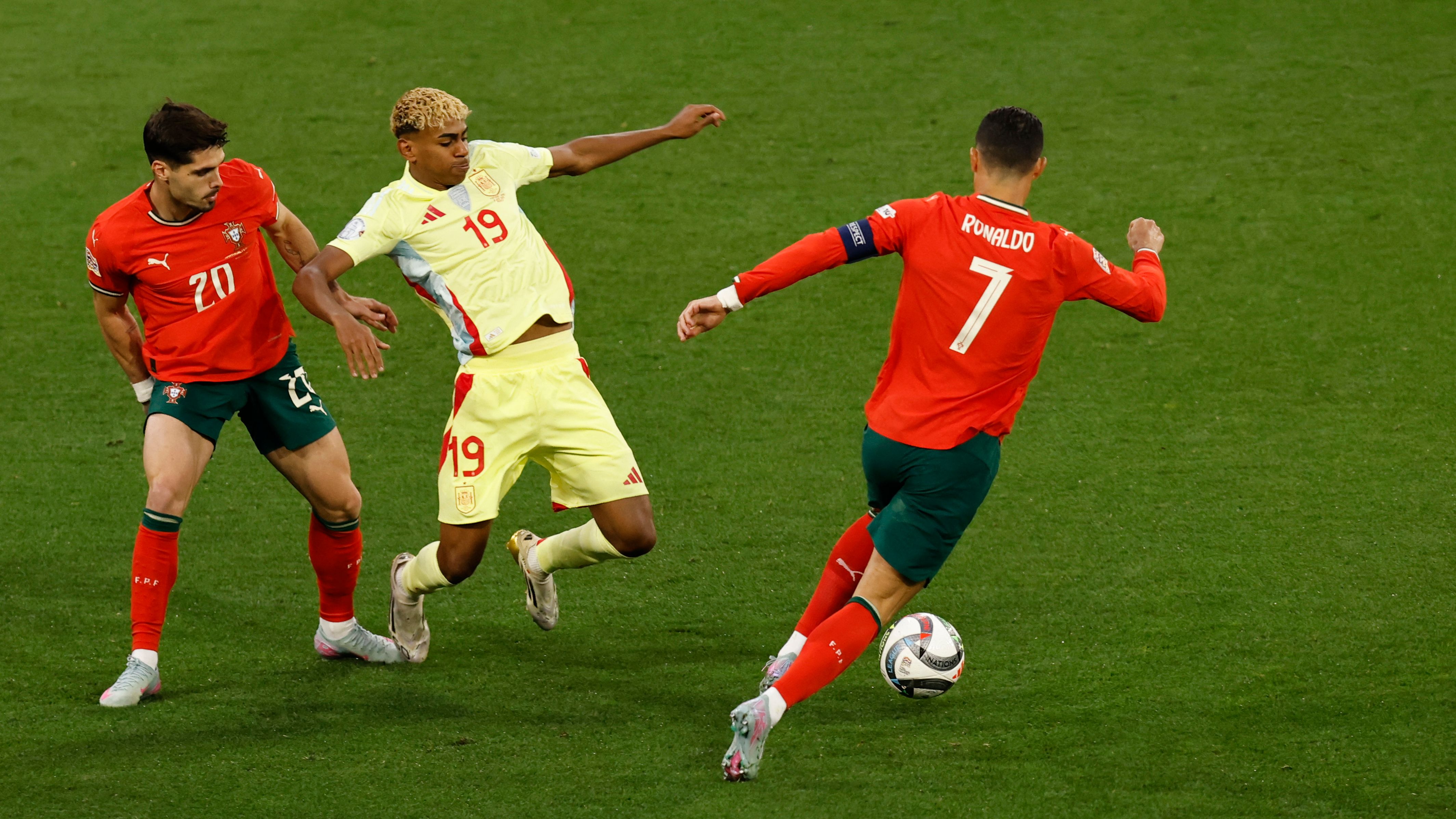 FBL-EUR-NATIONS-POR-ESP