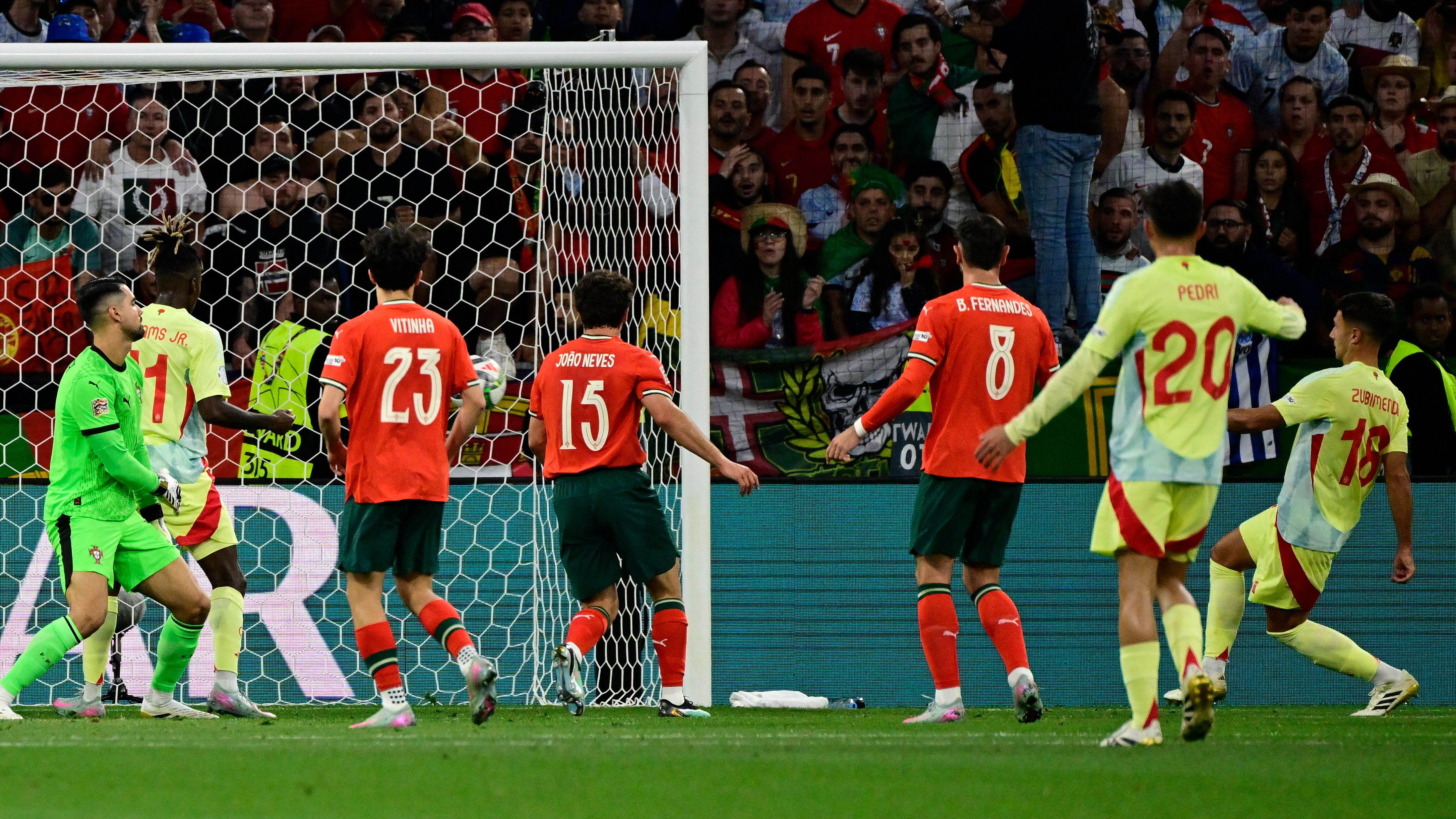 FBL-EUR-NATIONS-POR-ESP