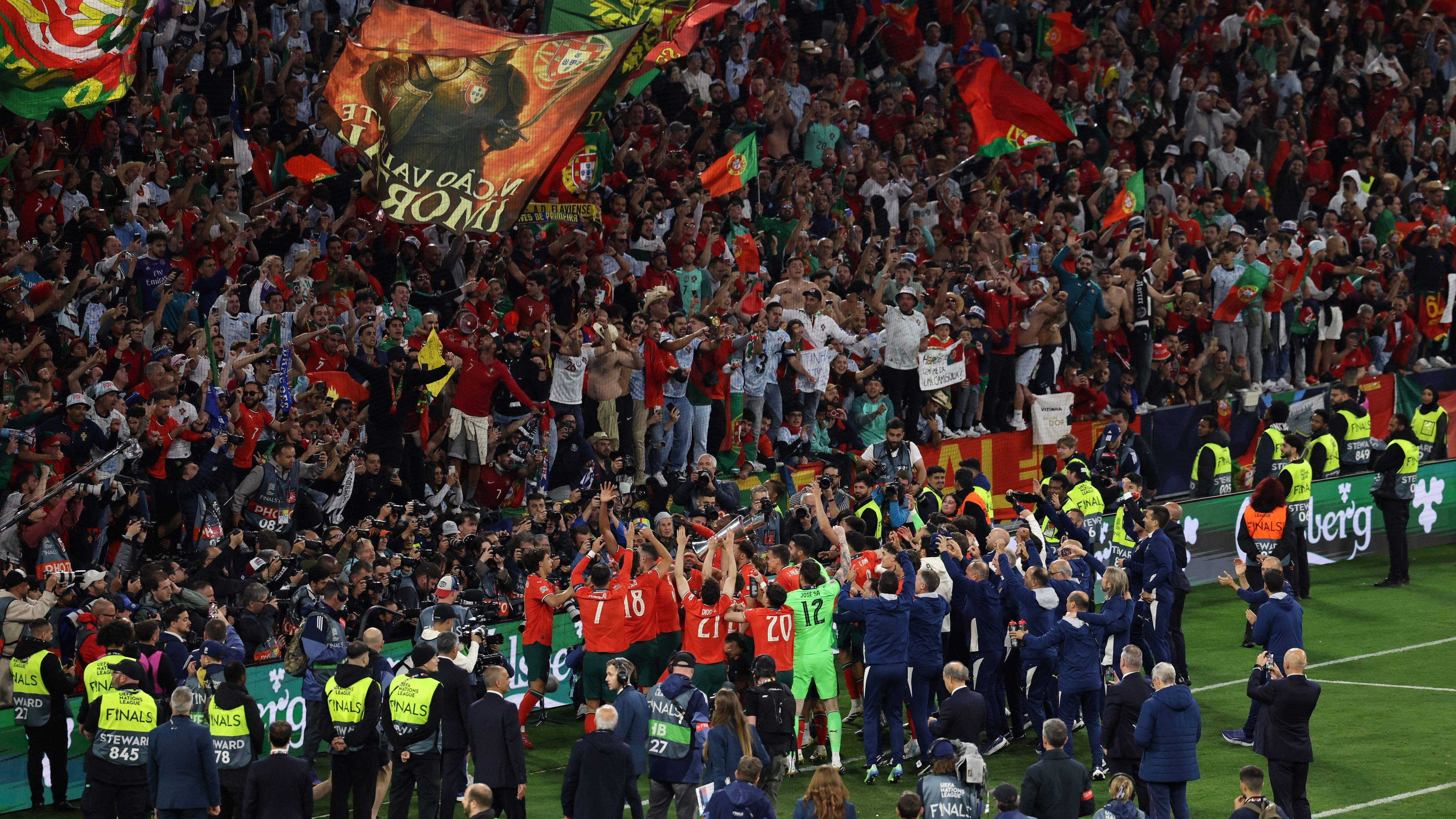FBL-EUR-NATIONS-POR-ESP-TROPHY