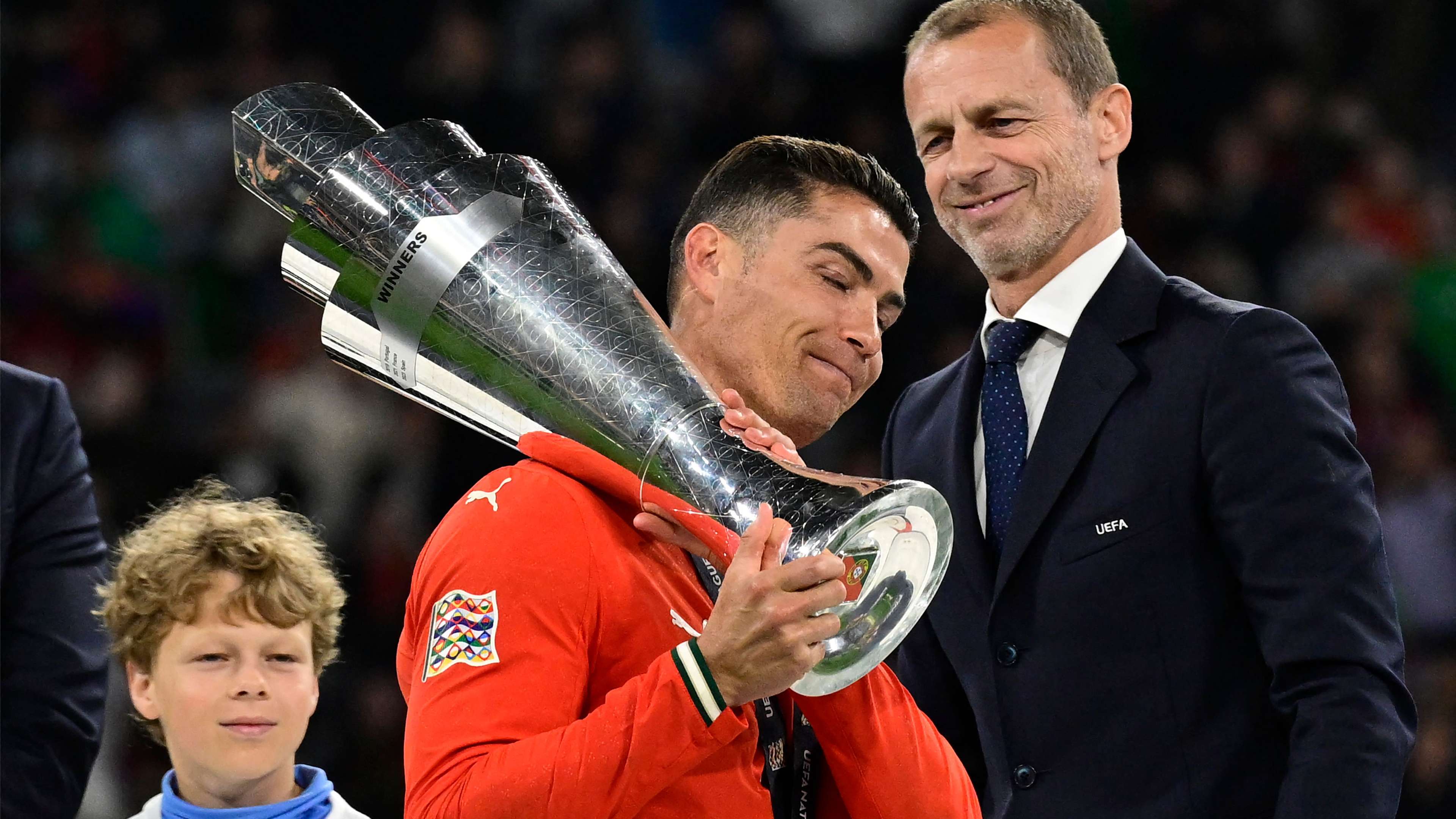 FBL-EUR-NATIONS-POR-ESP-TROPHY