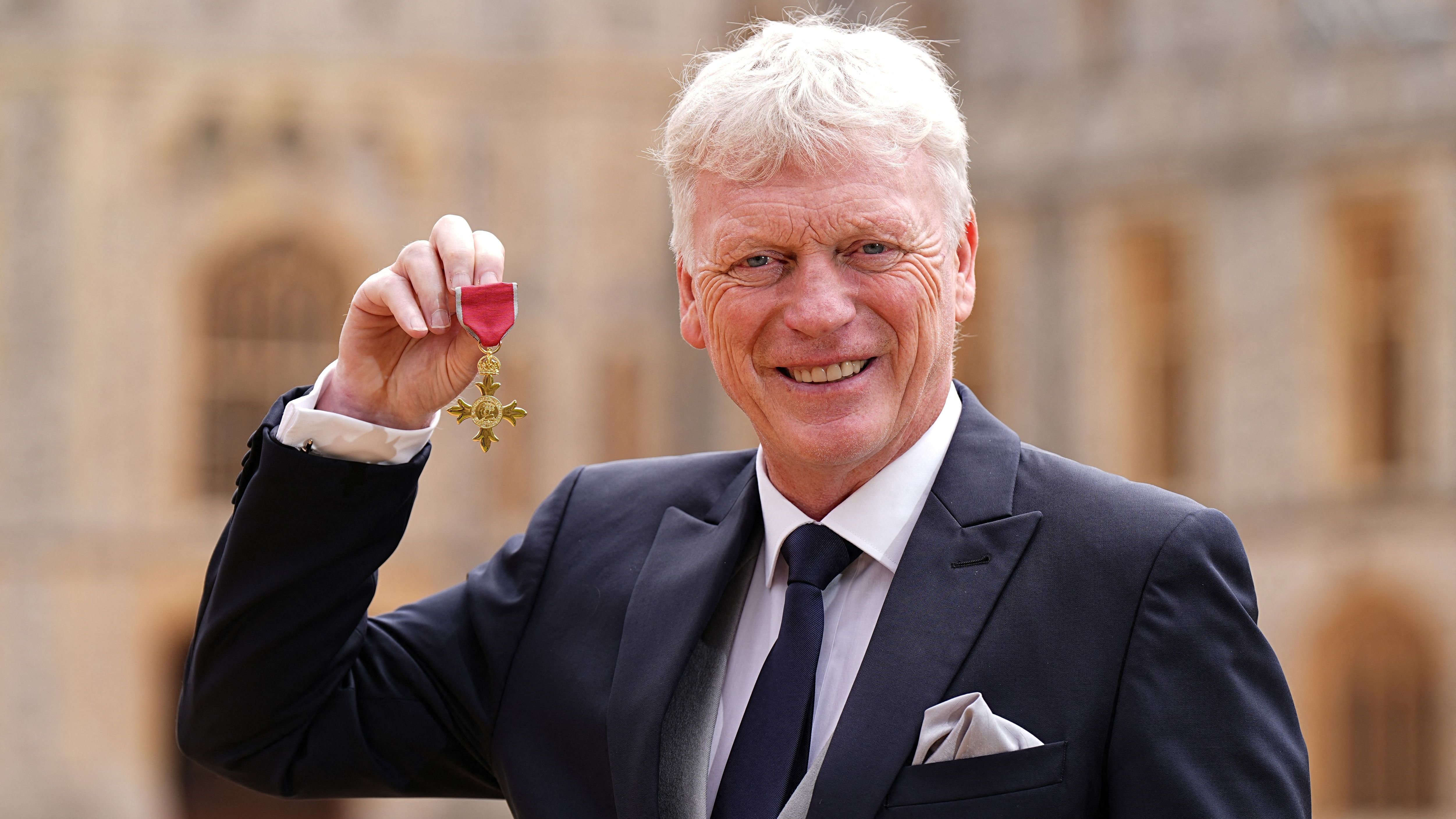 BRITAIN-ROYALS-AWARD