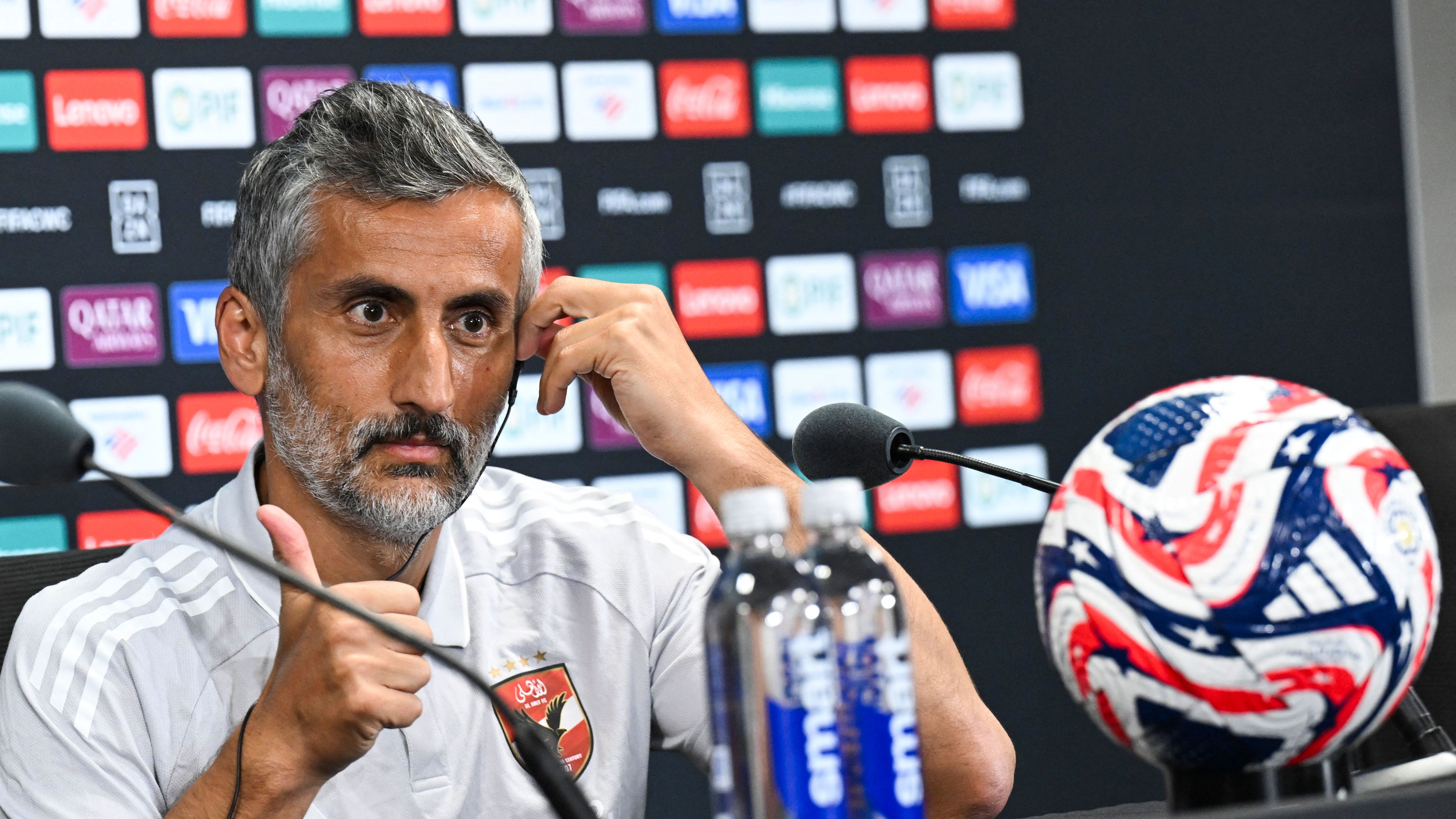 FBL-WC-CLUB-2025-AHLY-PRESSER