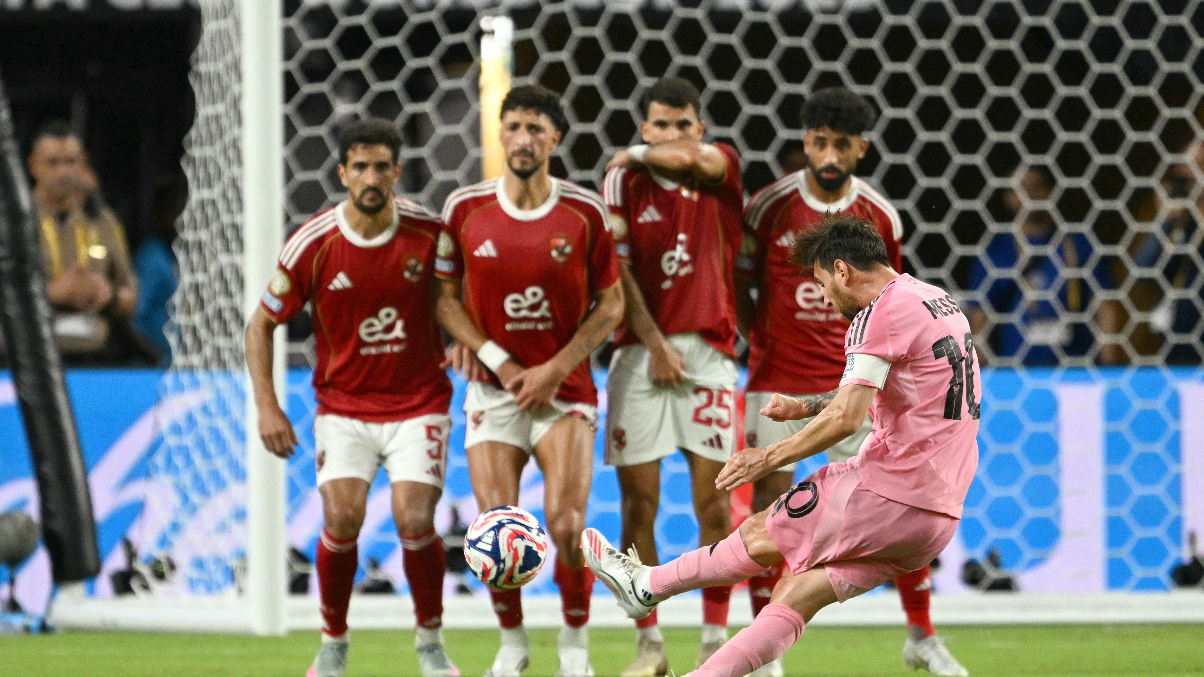 TOPSHOT-FBL-WC-CLUB-2025-MATCH01-AHLY-INTER MIAMI