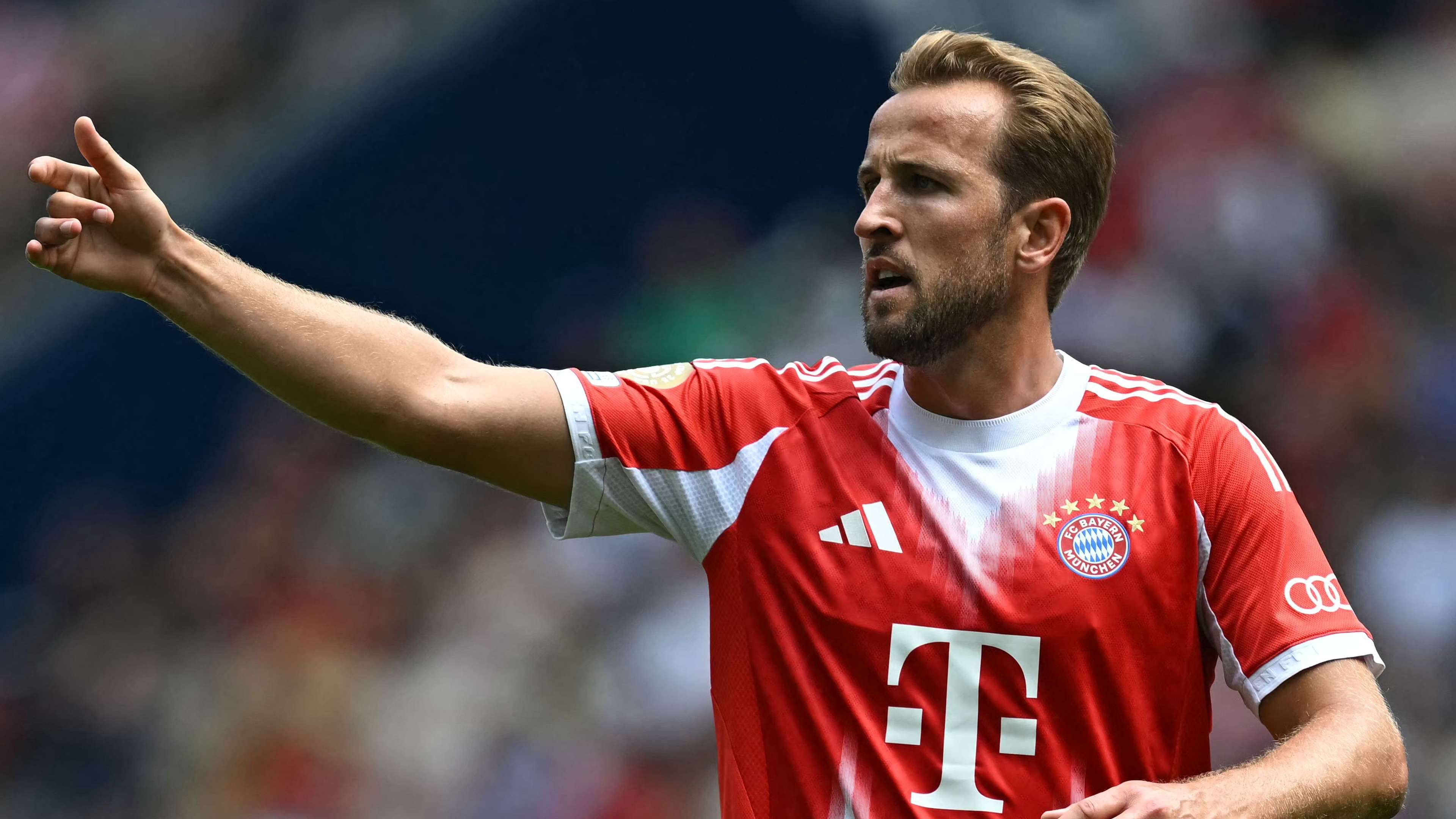 FBL-WC-CLUB-2025-MATCH02-BAYERN-AUCKLAND