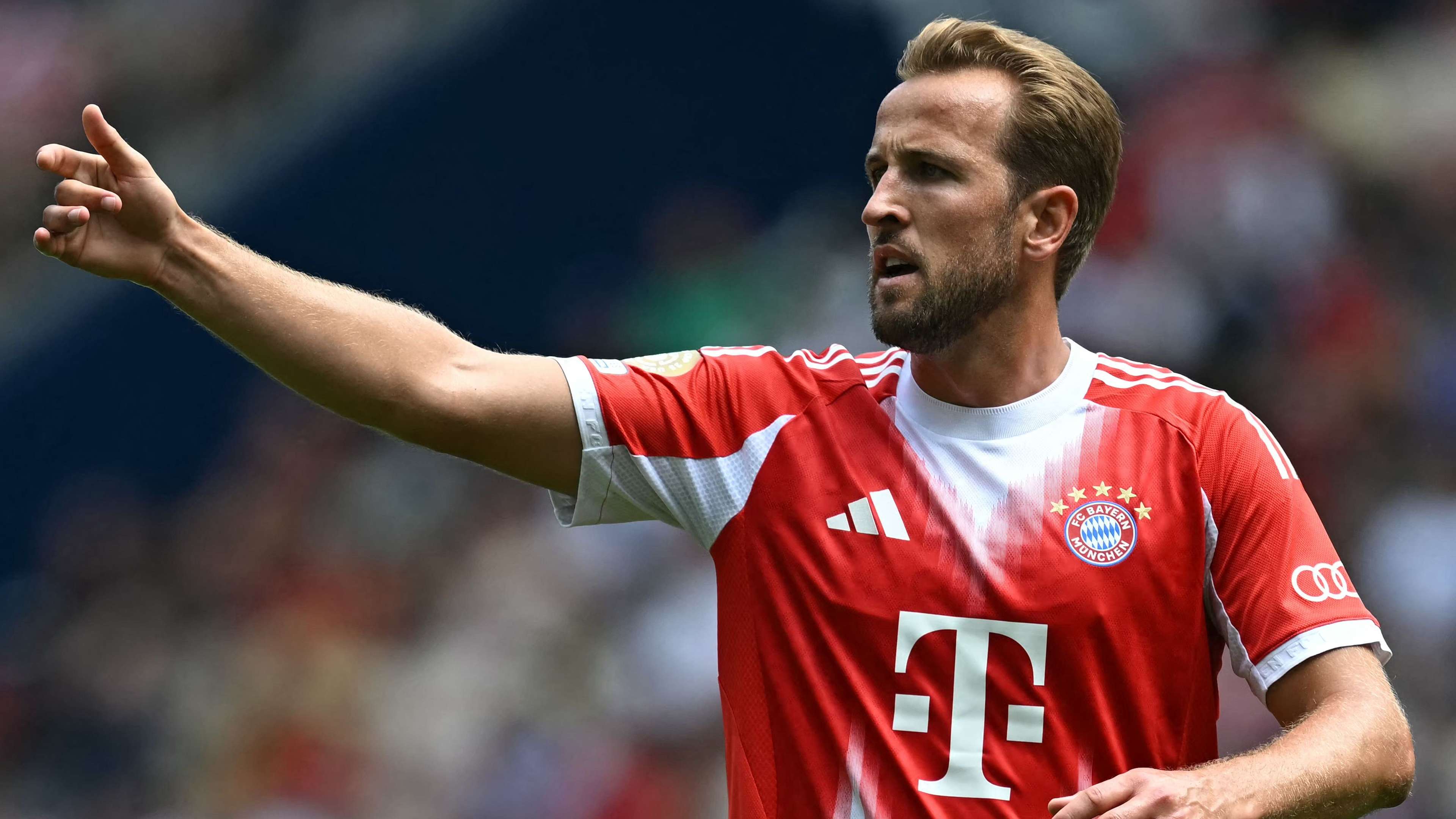 FBL-WC-CLUB-2025-MATCH02-BAYERN-AUCKLAND