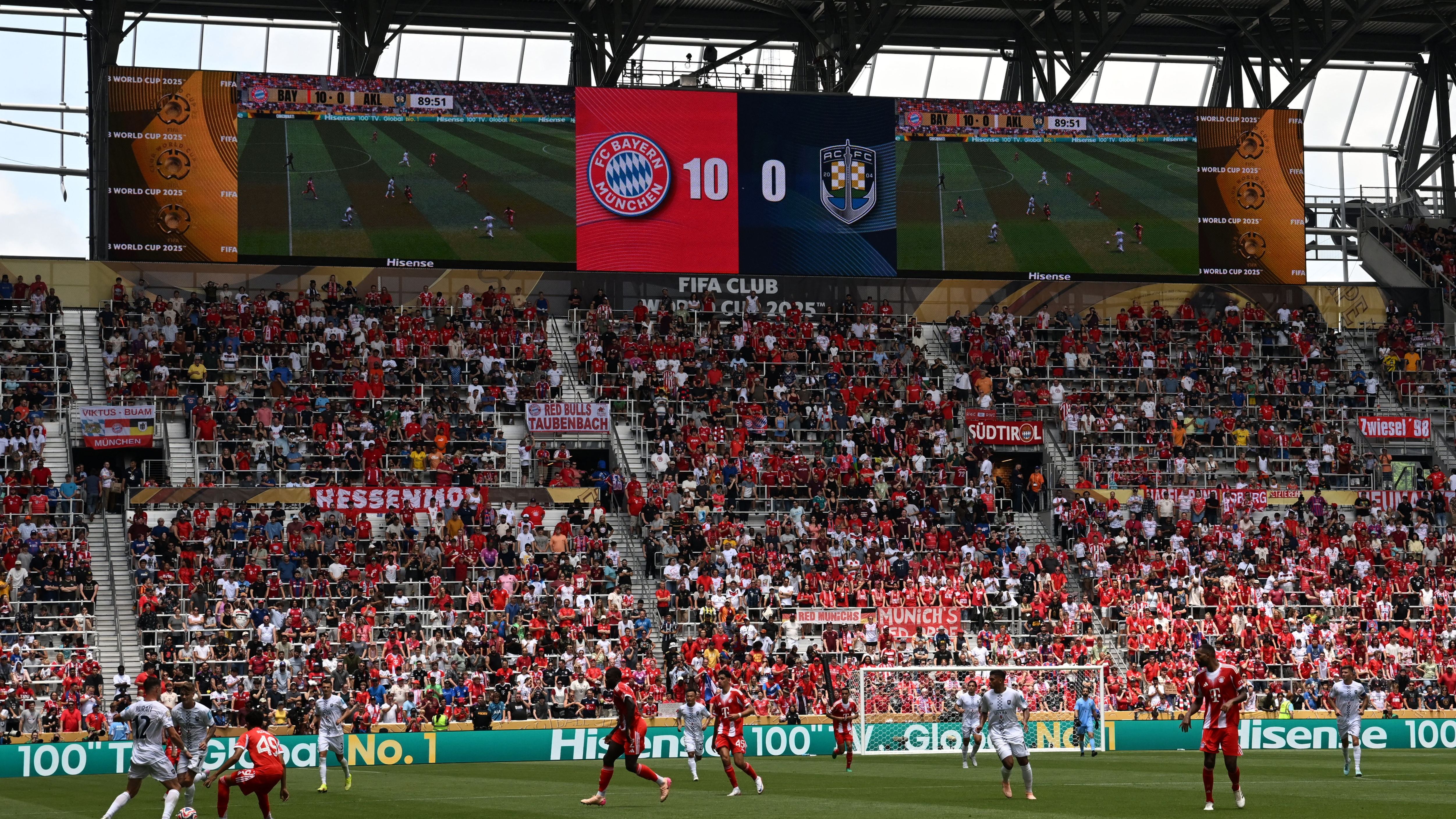 FBL-WC-CLUB-2025-MATCH02-BAYERN-AUCKLAND