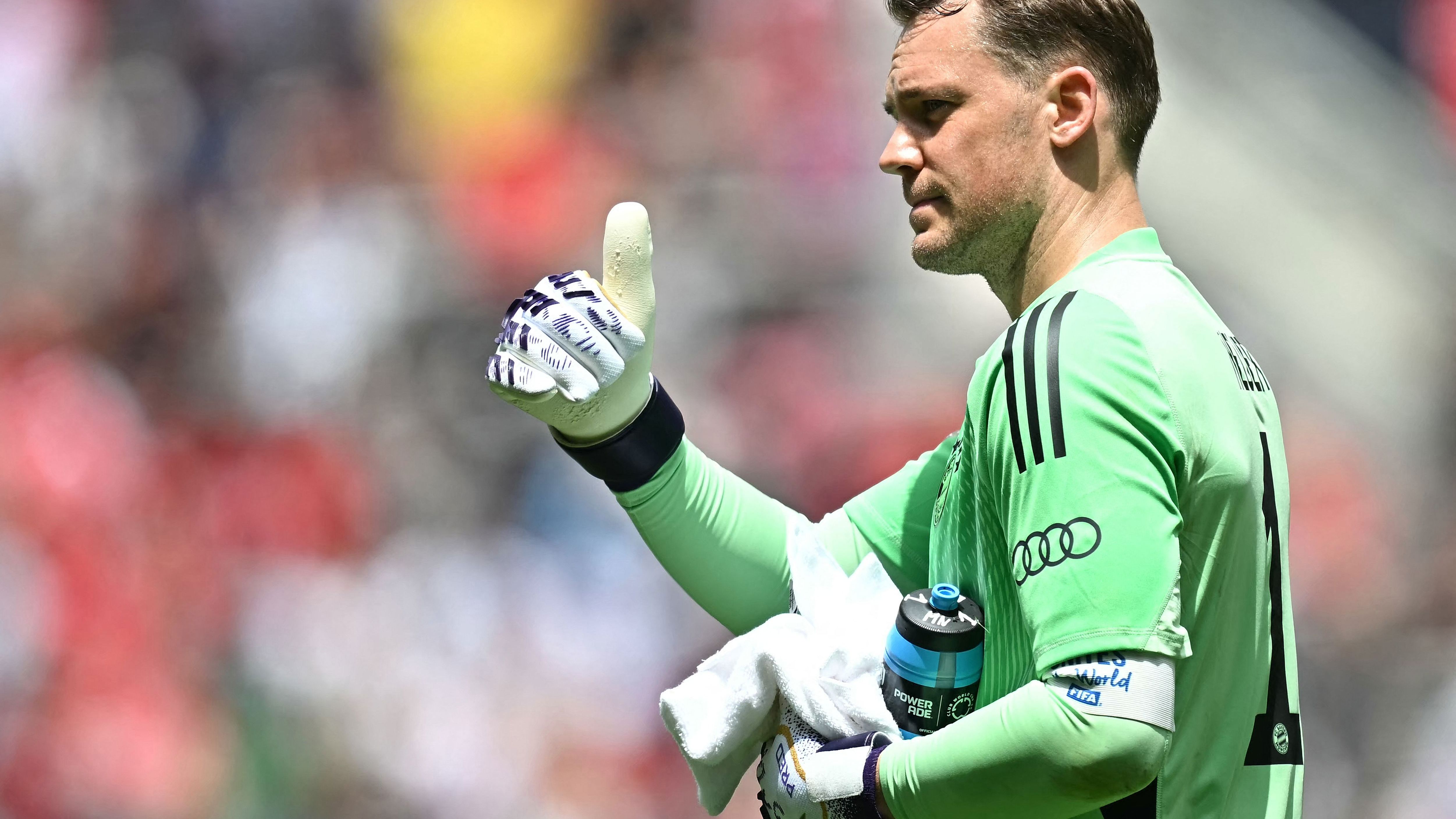 FBL-WC-CLUB-2025-MATCH02-BAYERN-AUCKLAND