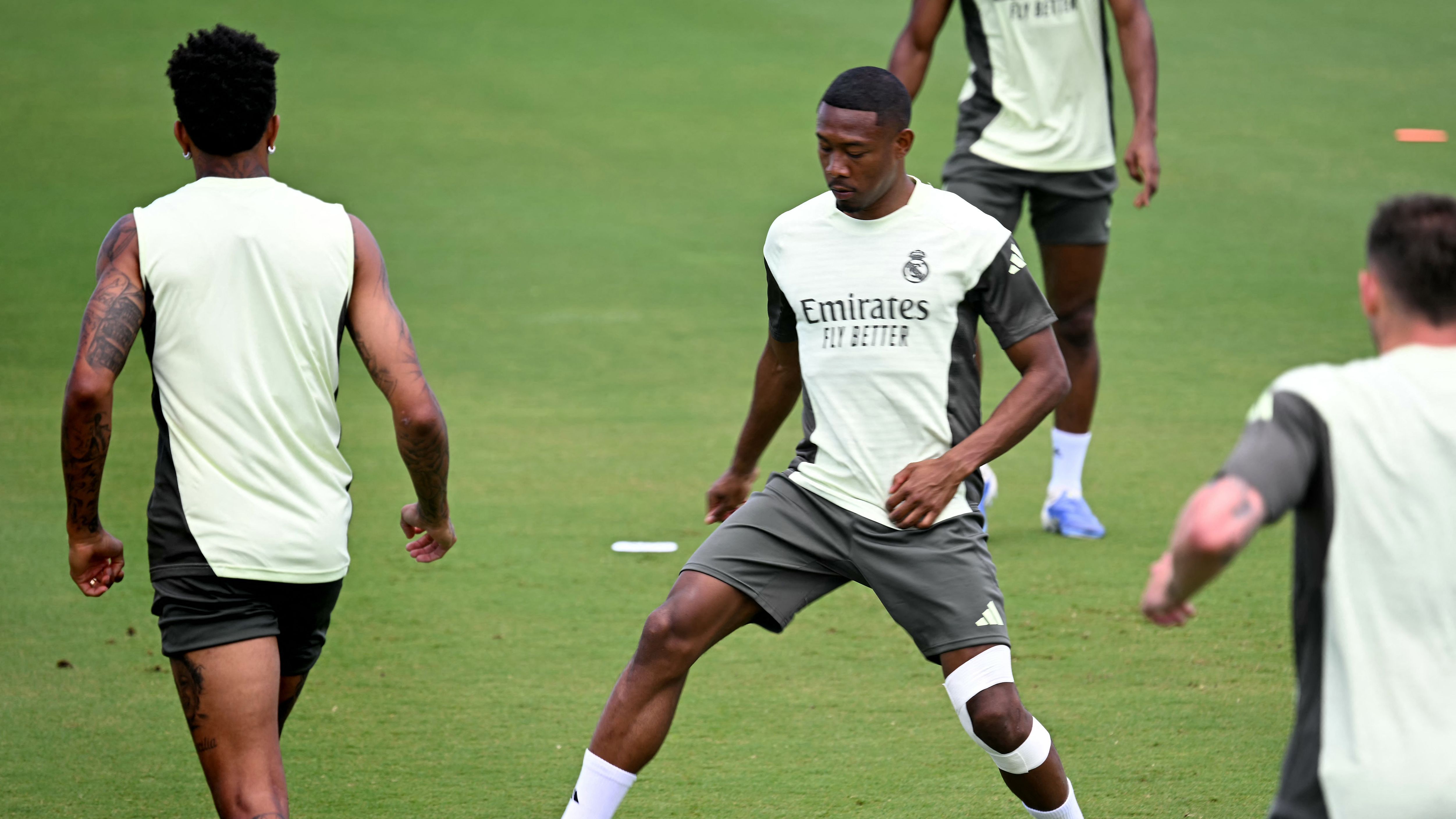 FBL-WC-CLUB-2025-TRAINING-REAL MADRID