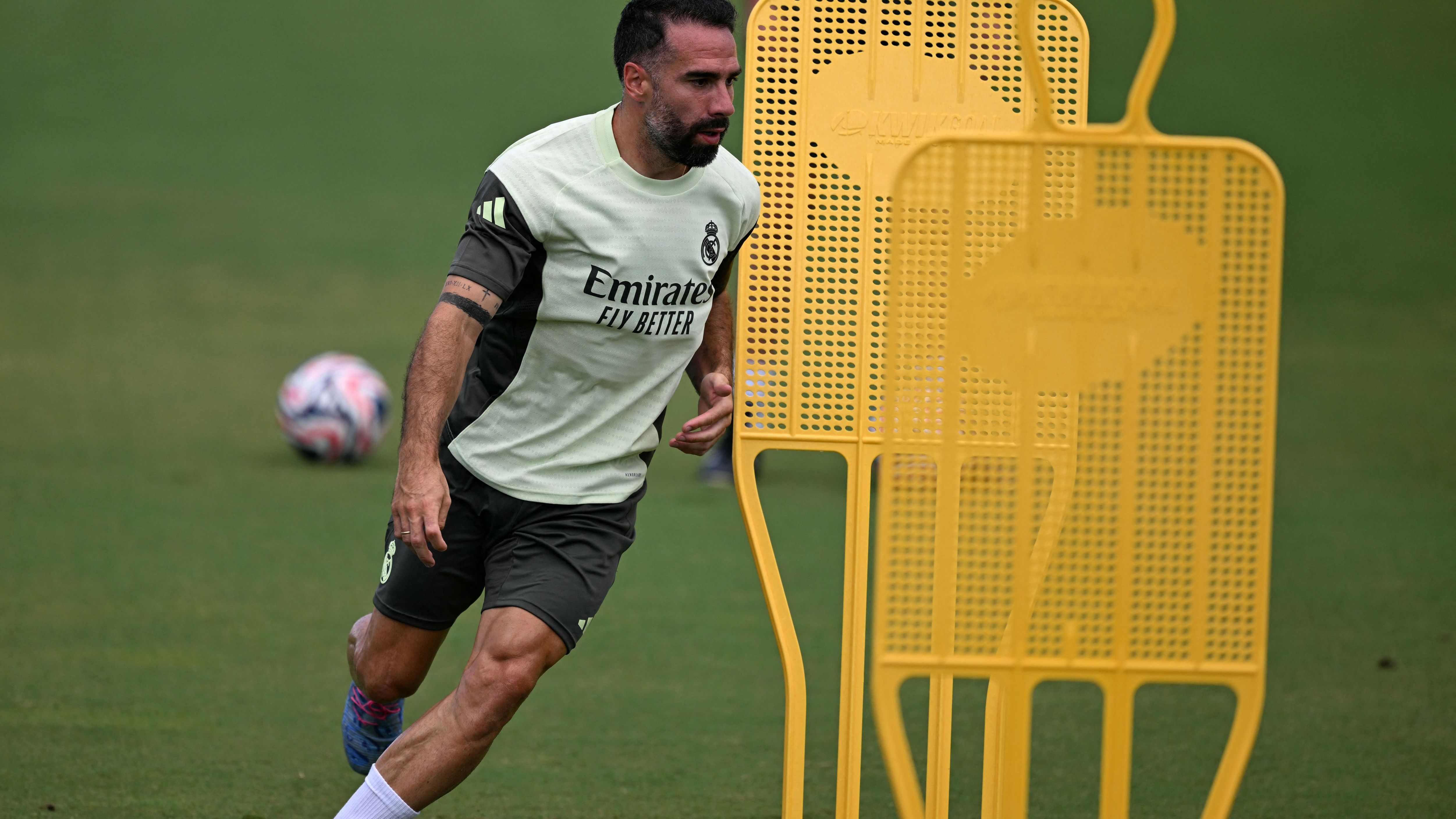 FBL-WC-CLUB-2025-TRAINING-REAL MADRID