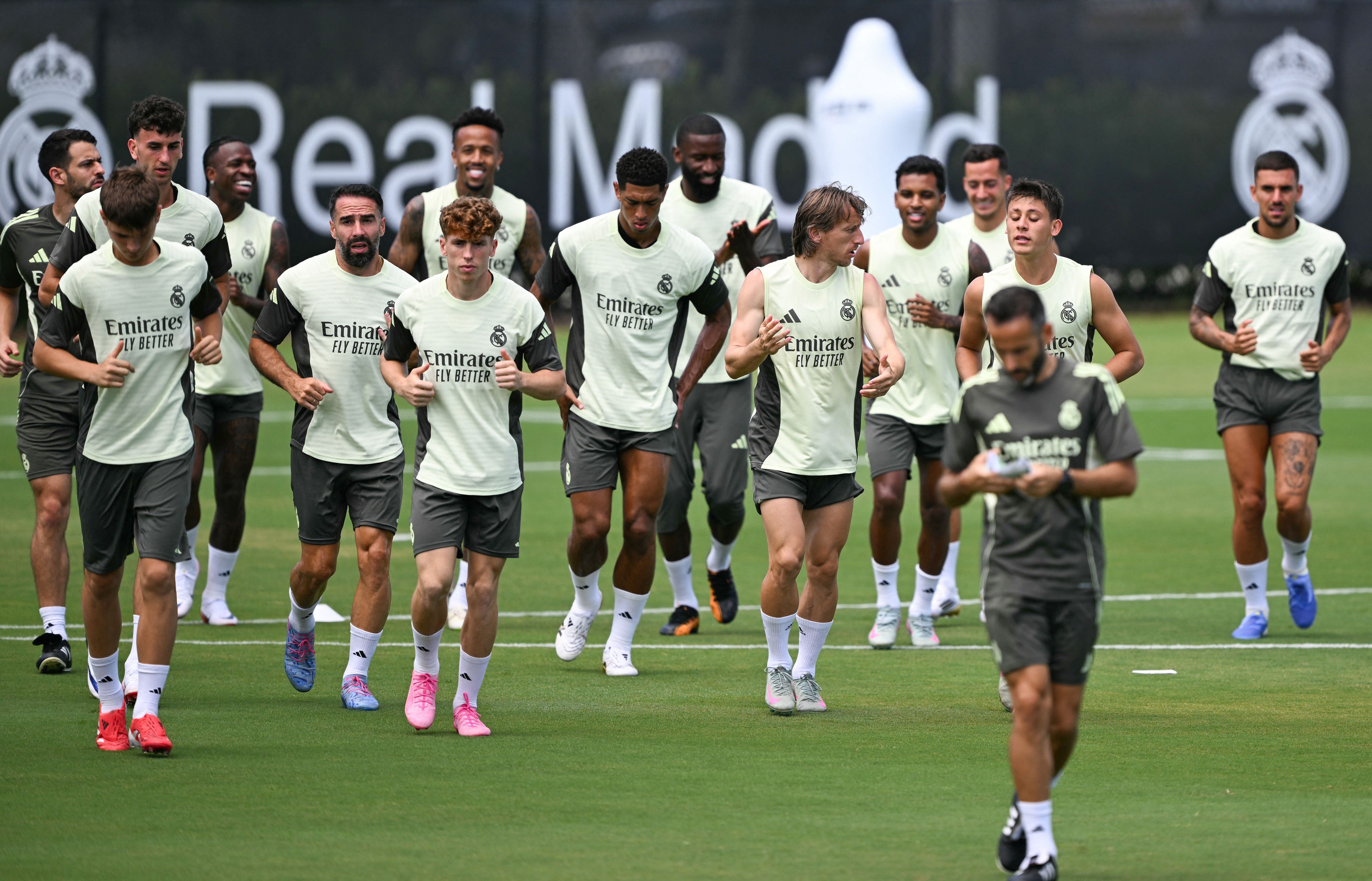 FBL-WC-CLUB-2025-TRAINING-REAL MADRID