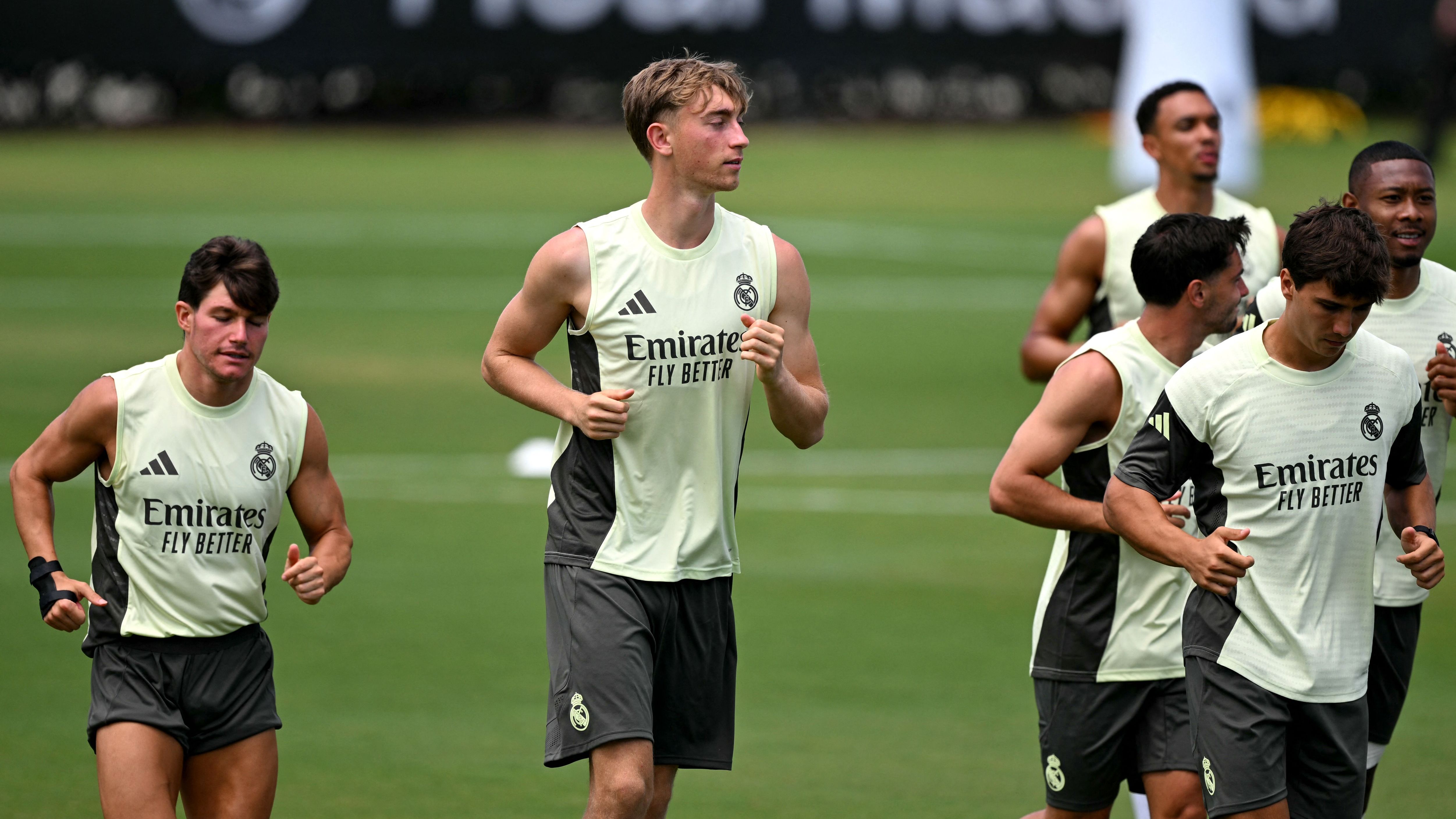 FBL-WC-CLUB-2025-TRAINING-REAL MADRID
