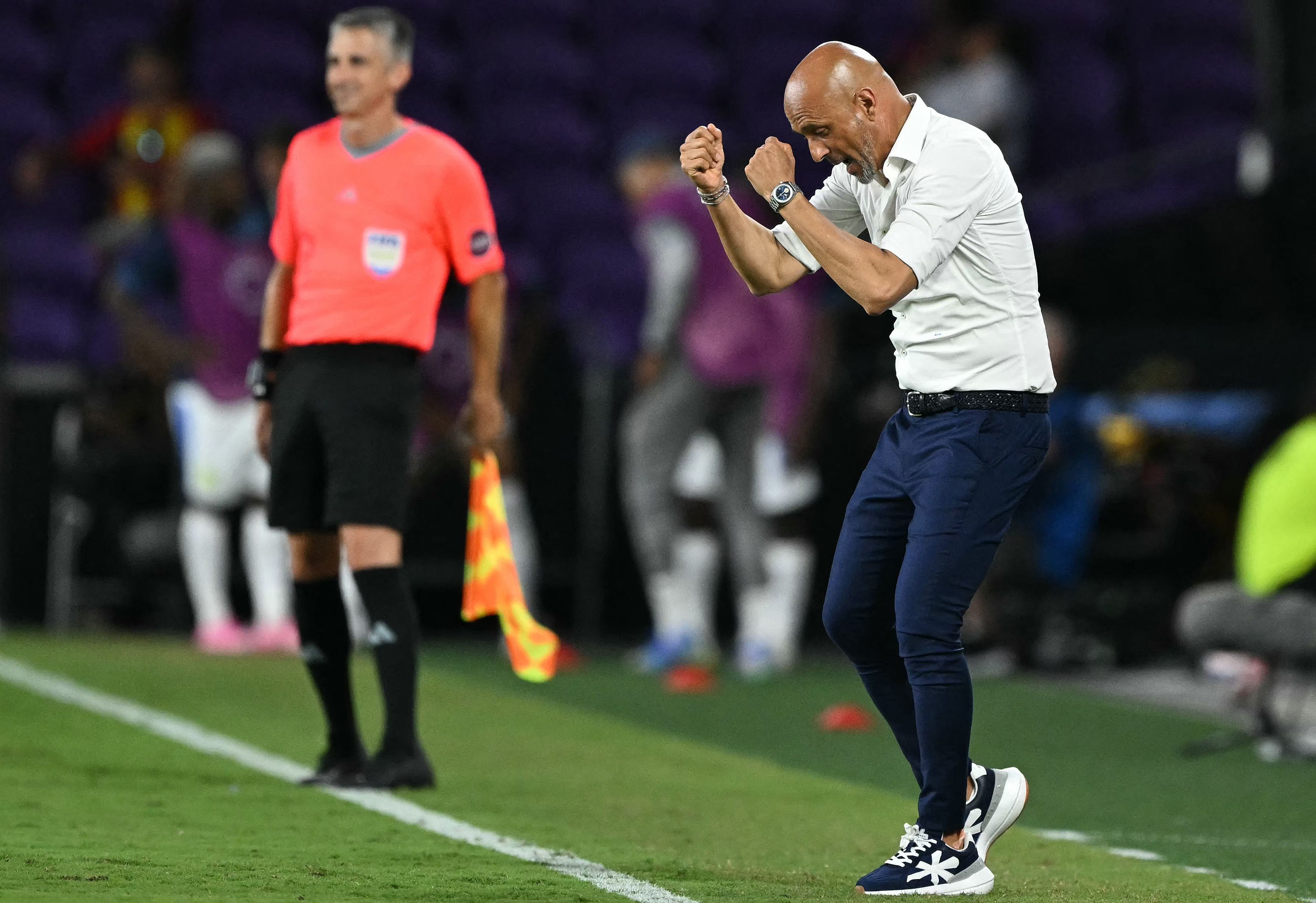 FBL-WC-CLUB-2025-MATCH11-ULSAN-SUNDOWNS