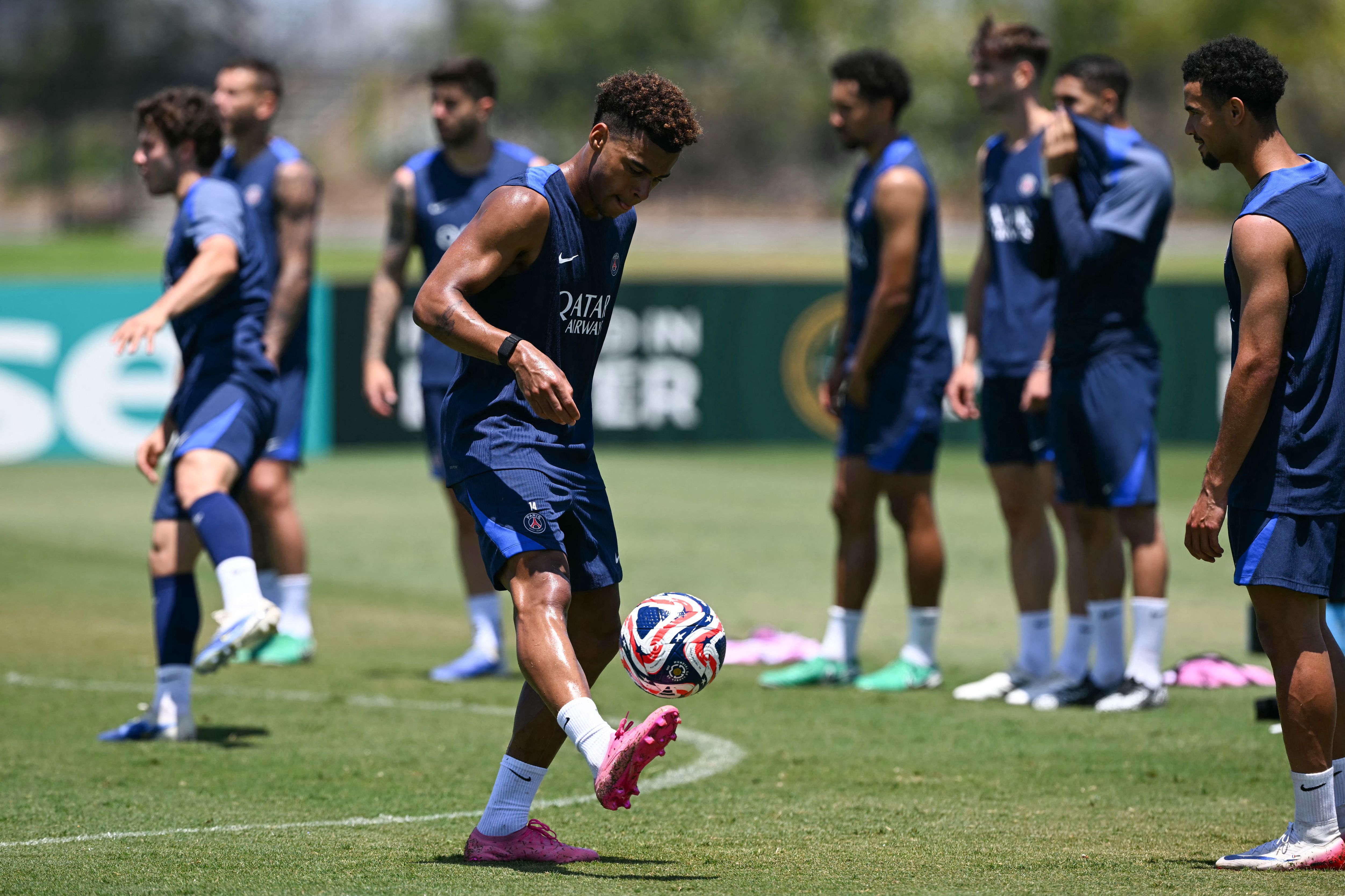 FBL-WC-CLUB-2025-TRAINING-PSG