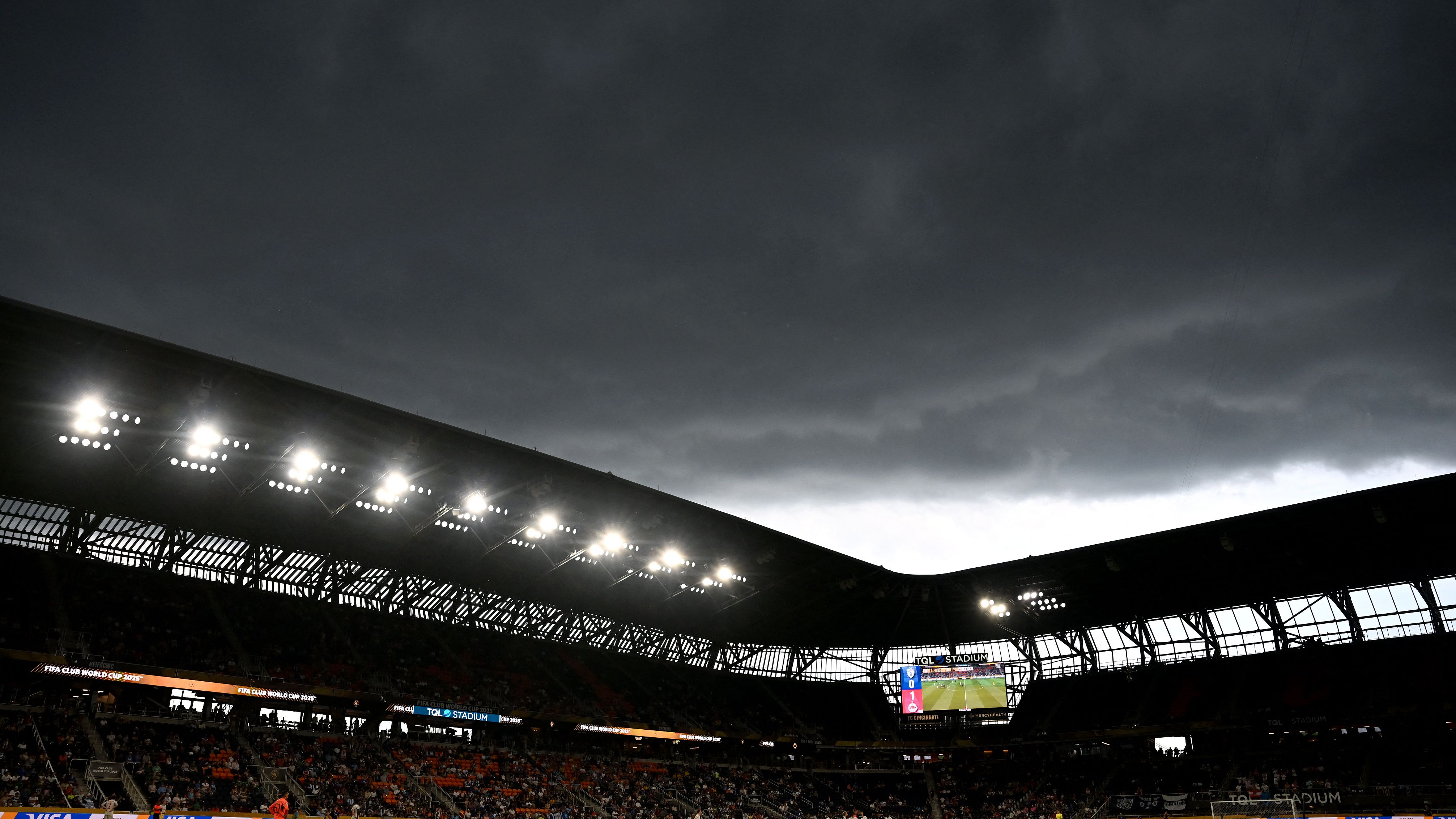 FBL-WC-CLUB-2025-MATCH15-PACHUCA-SALZBURG