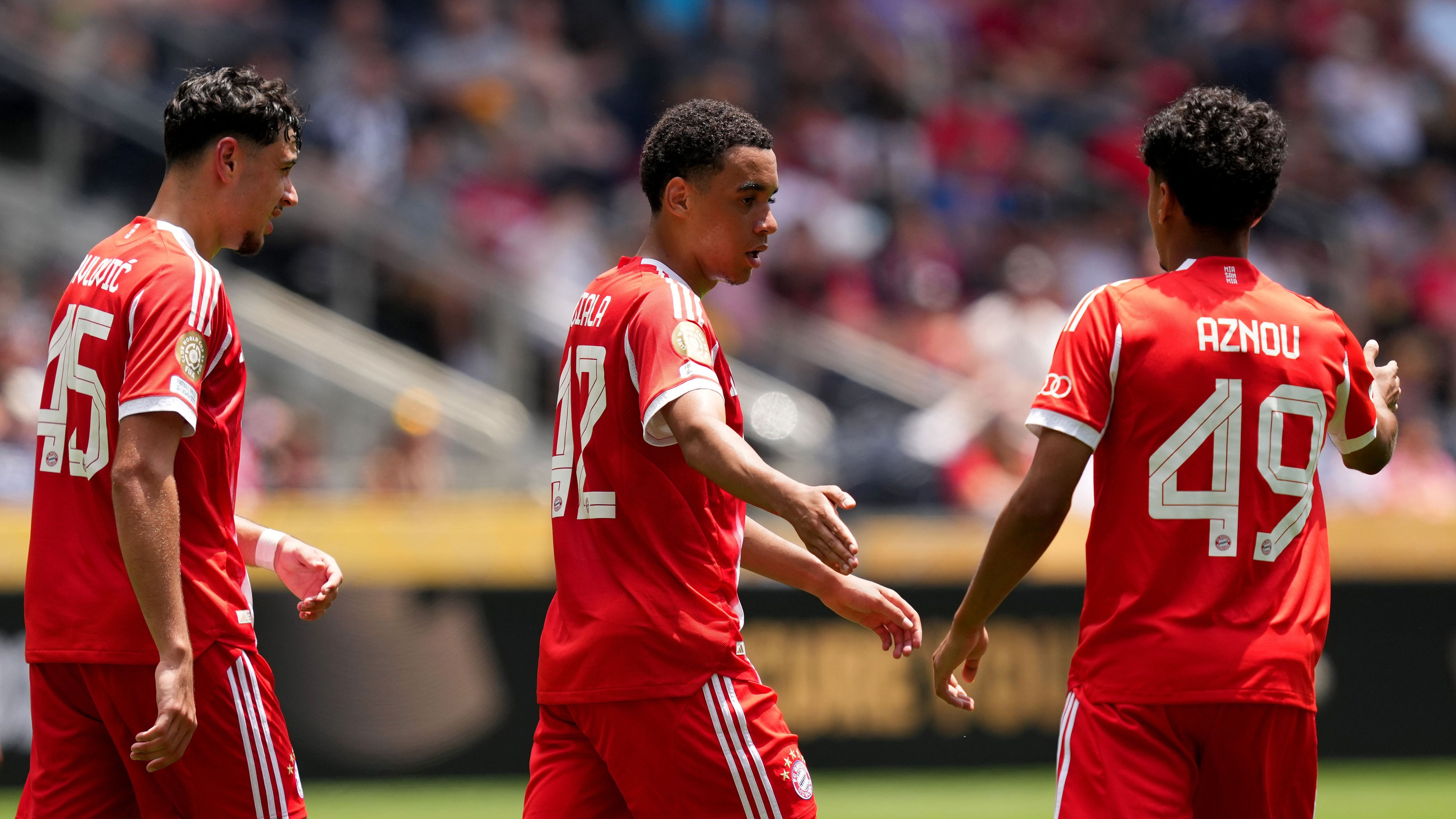 FC Bayern München v Auckland City FC: Group C - FIFA Club World Cup 2025