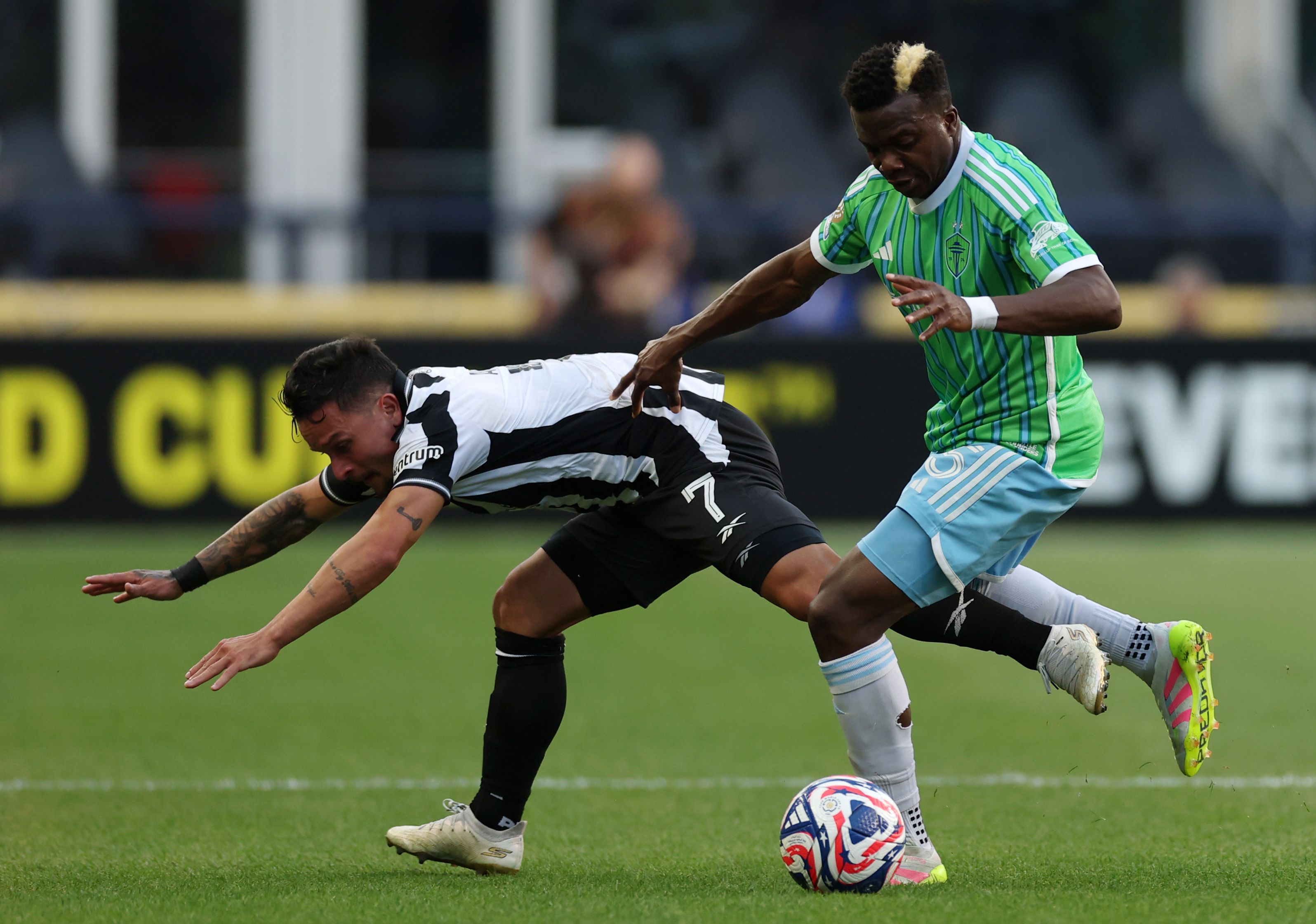 Botafogo FR v Seattle Sounders FC: Group B - FIFA Club World Cup 2025