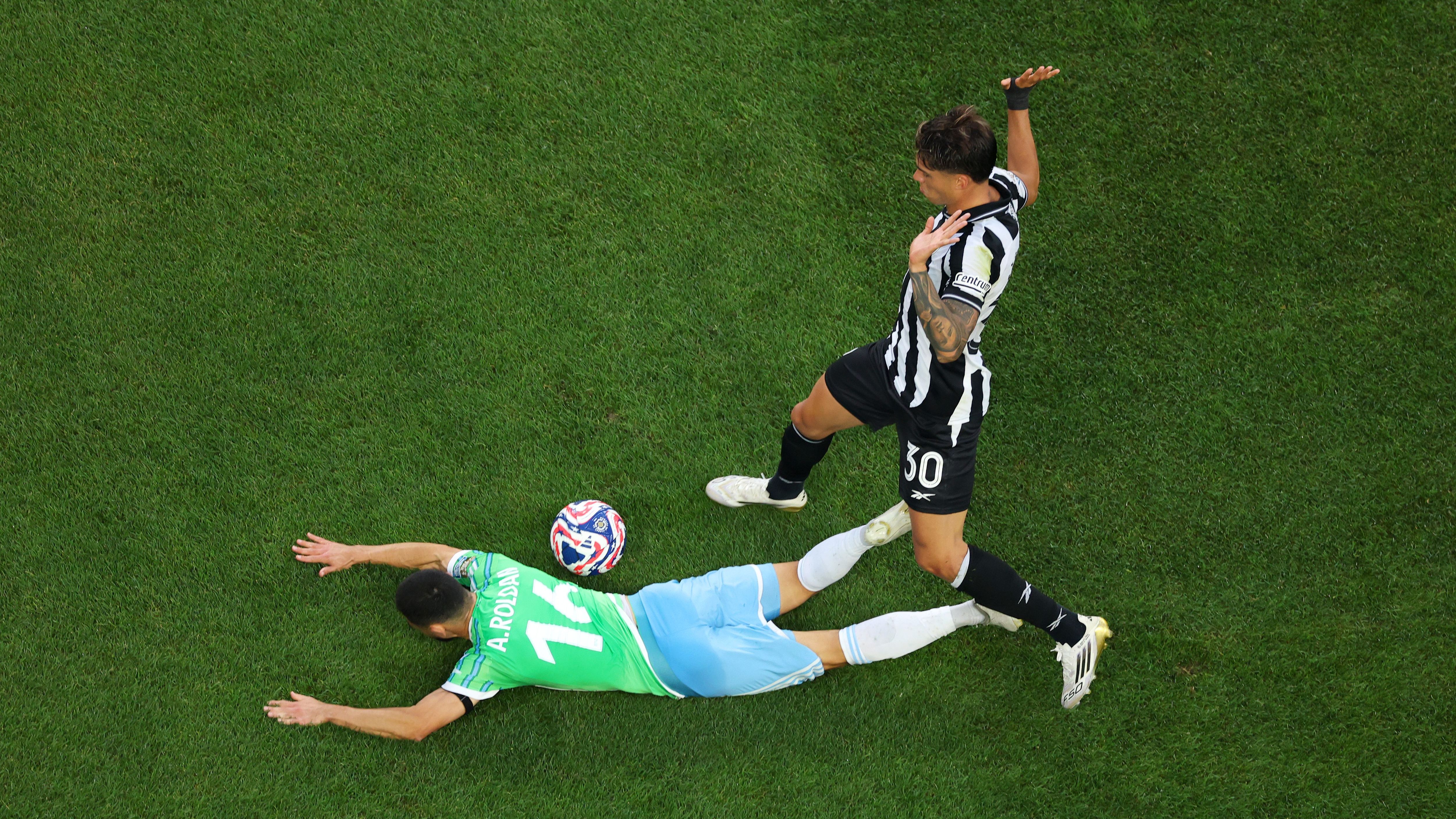 Botafogo FR v Seattle Sounders FC: Group B - FIFA Club World Cup 2025