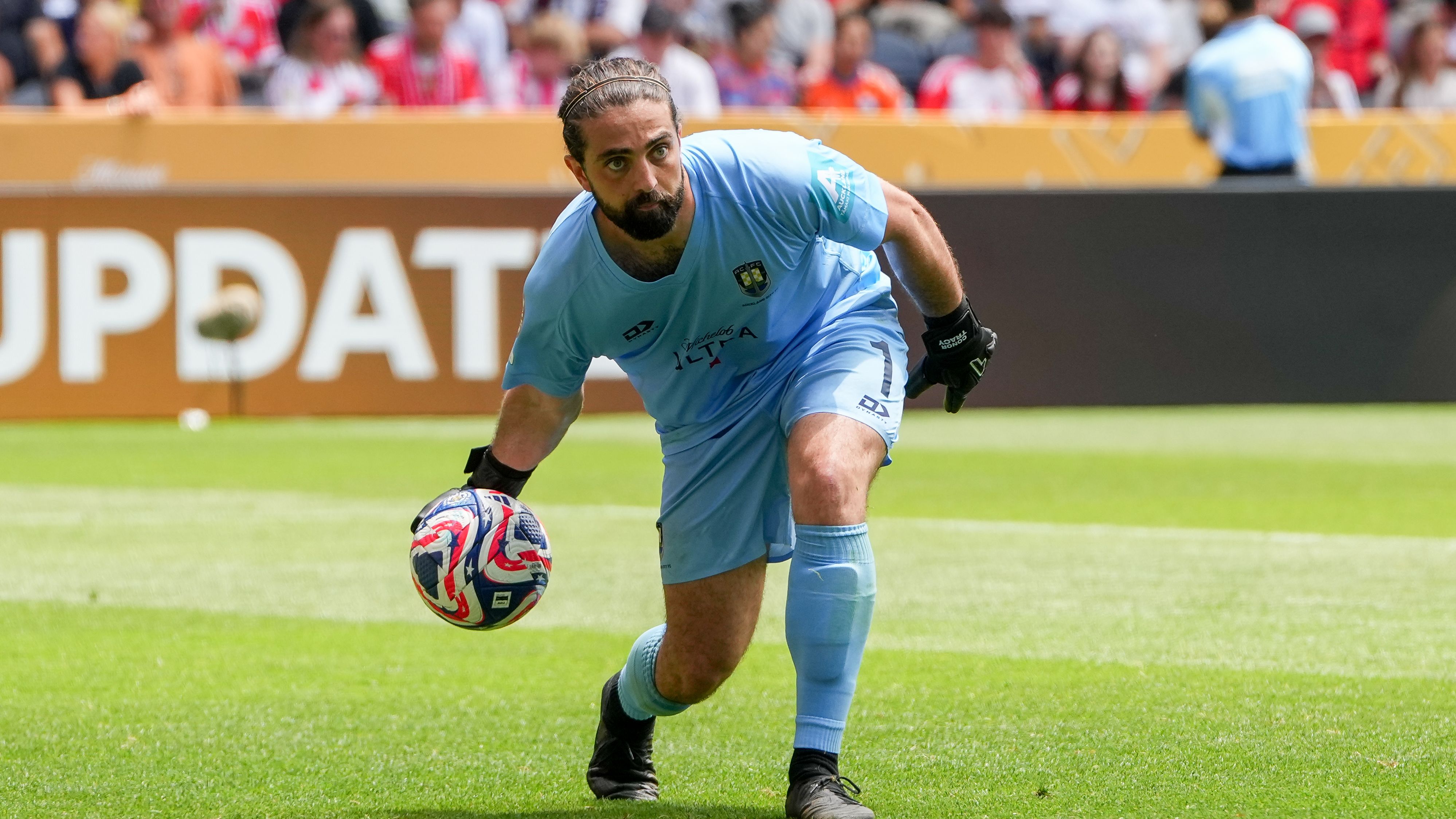 FC Bayern München v Auckland City FC: Group C - FIFA Club World Cup 2025