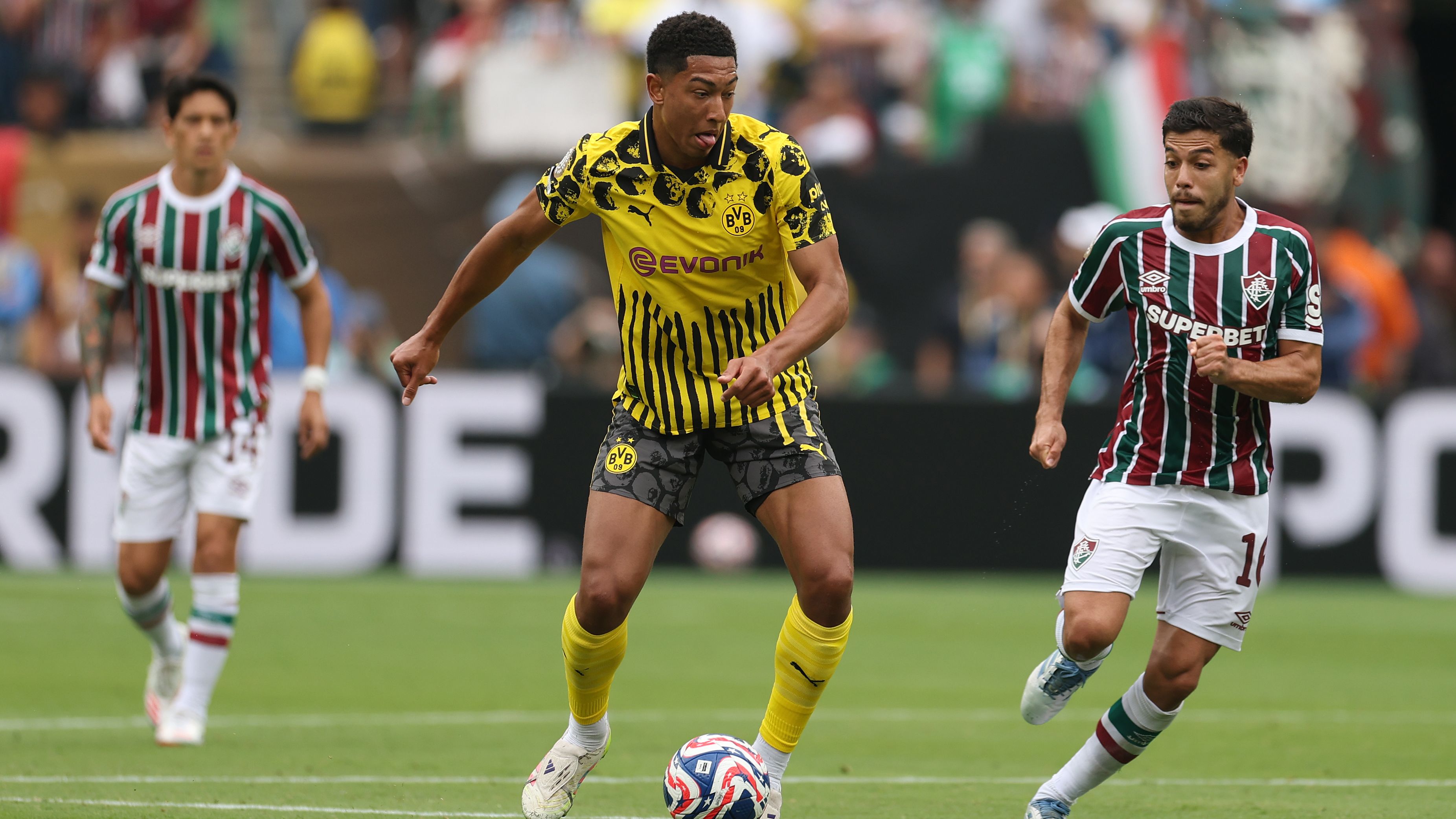 Fluminense FC v Borussia Dortmund: Group F - FIFA Club World Cup 2025