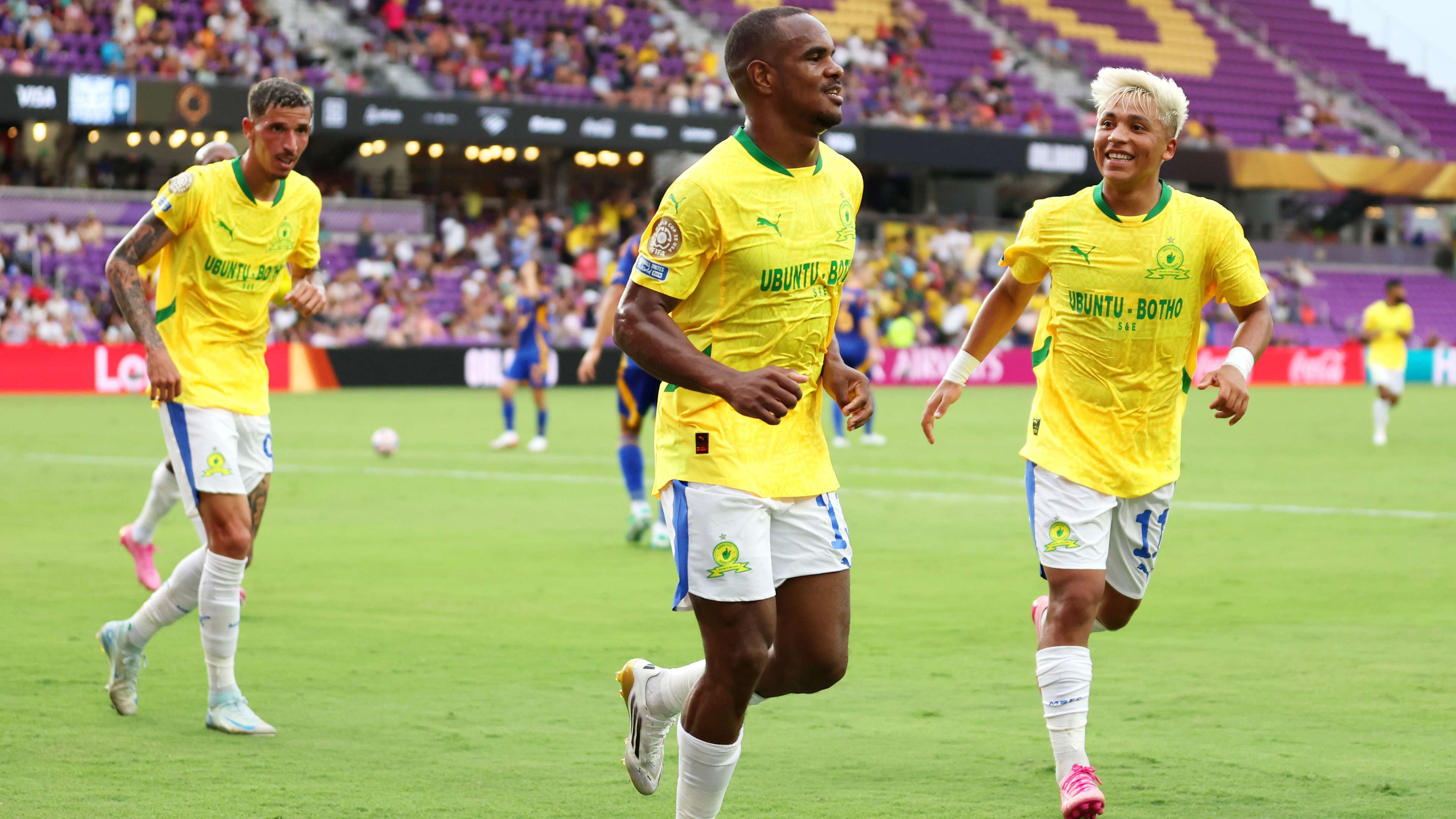 Niko Kovac talks to former Arsenal boss Arsene Wenger ahead of clash with Mamelodi Sundowns at the 2025 Fifa Club World Cup and details Borussia Dortmund's disadvantage - 'It's not an excuse' |