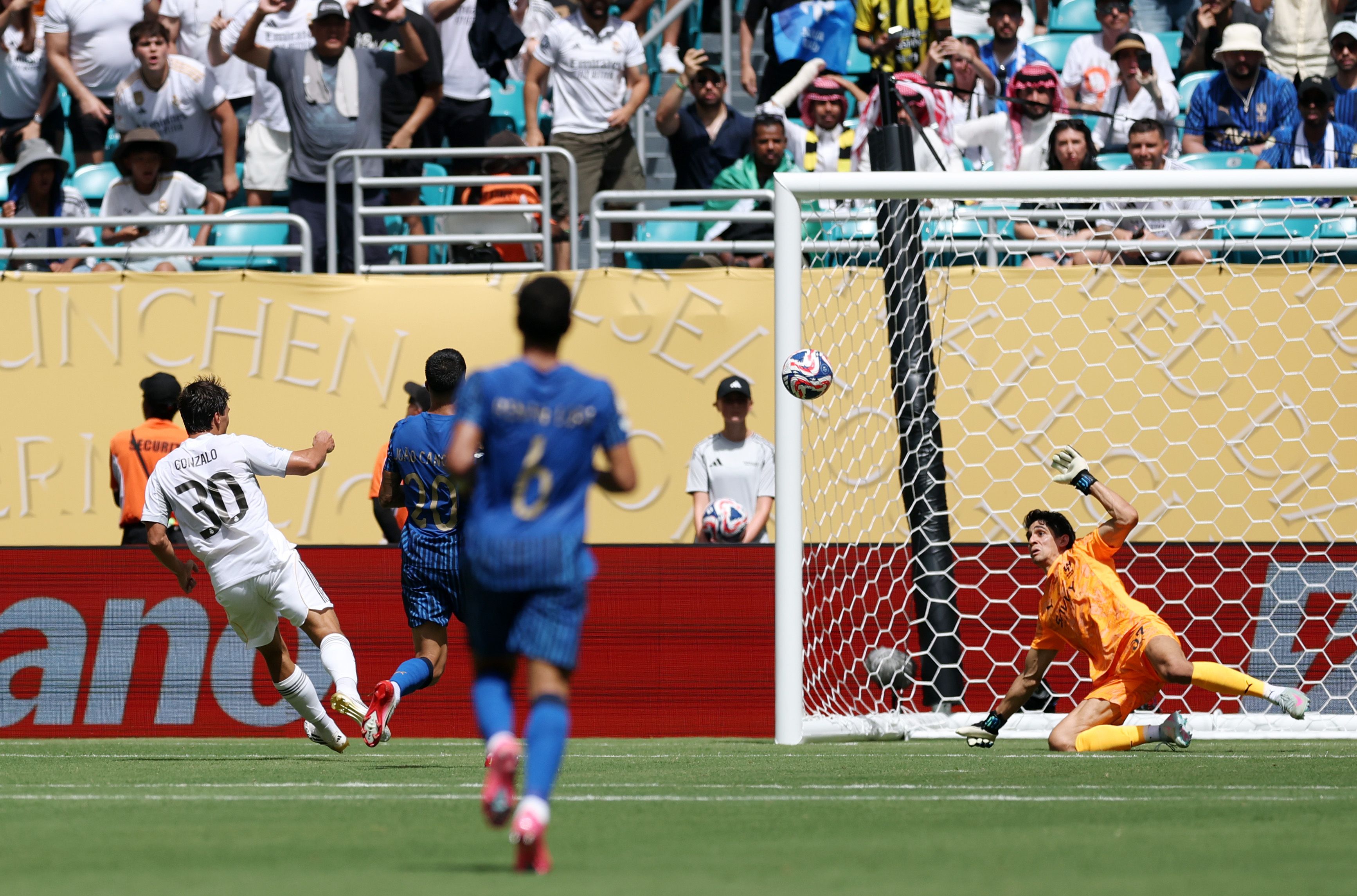 Real Madrid CF v Al Hilal: Group H - FIFA Club World Cup 2025