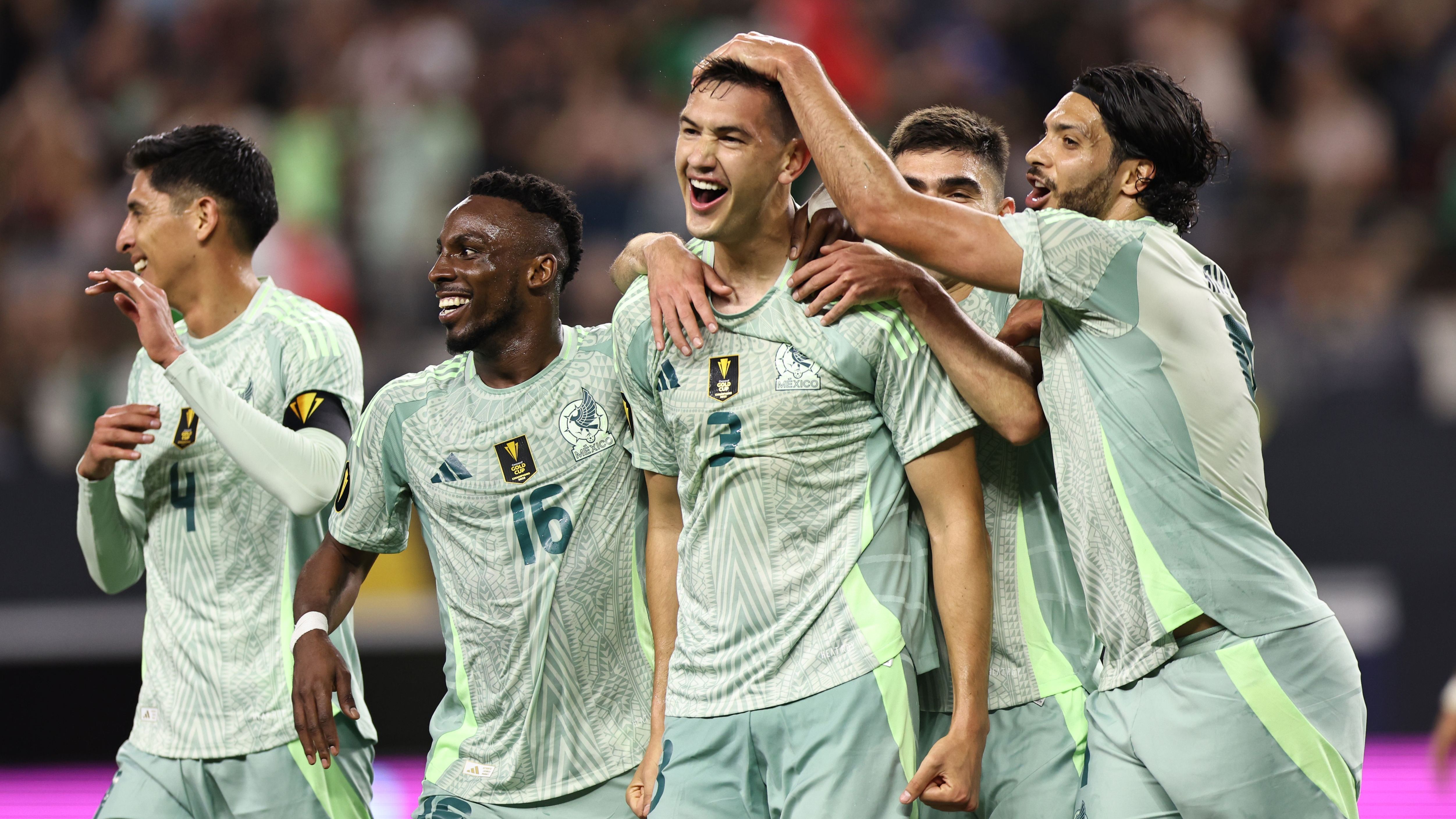 Suriname v Mexico - Gold Cup 2025