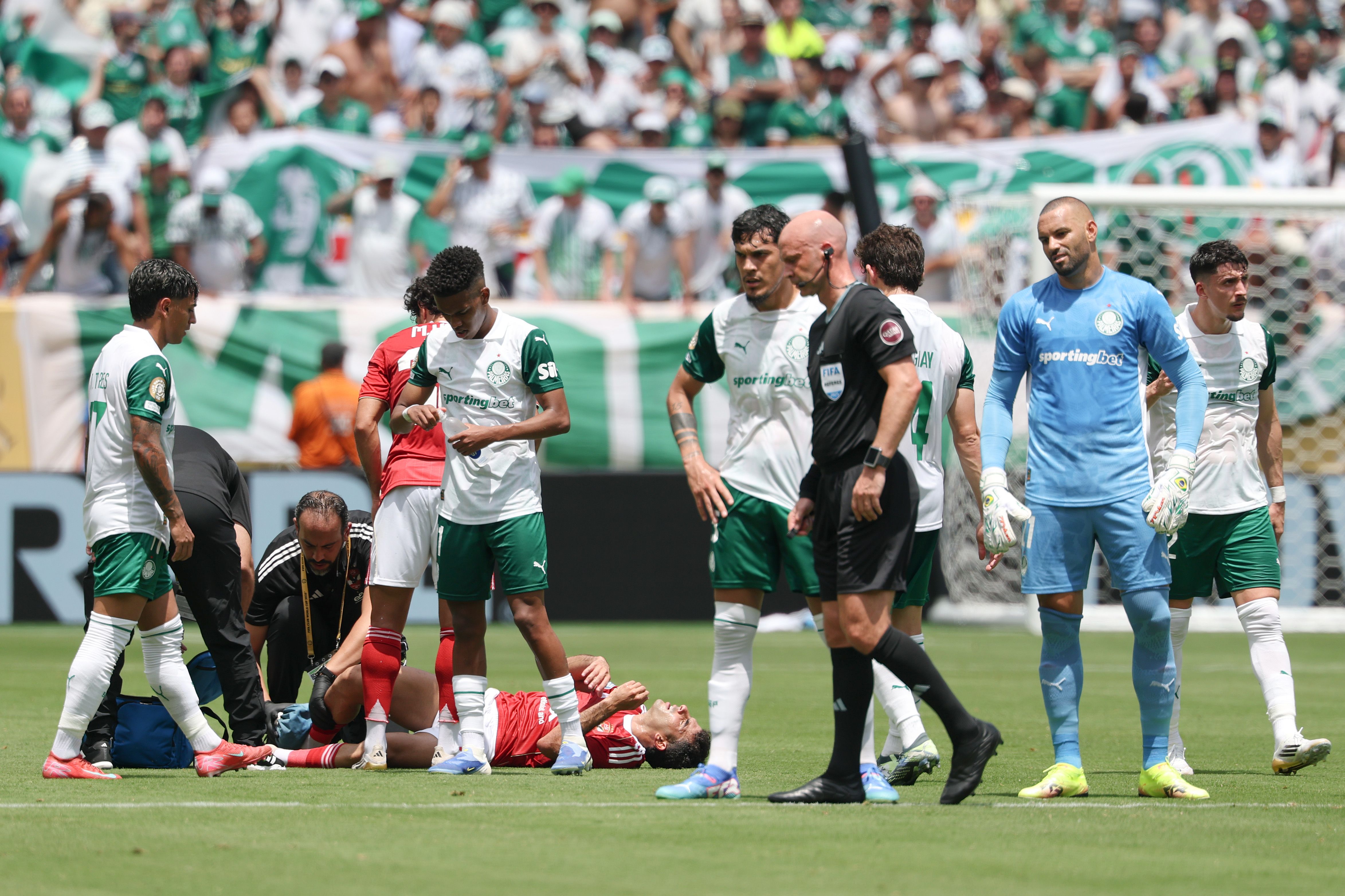 SE Palmeiras v Al Ahly SC: Group A - FIFA Club World Cup 2025