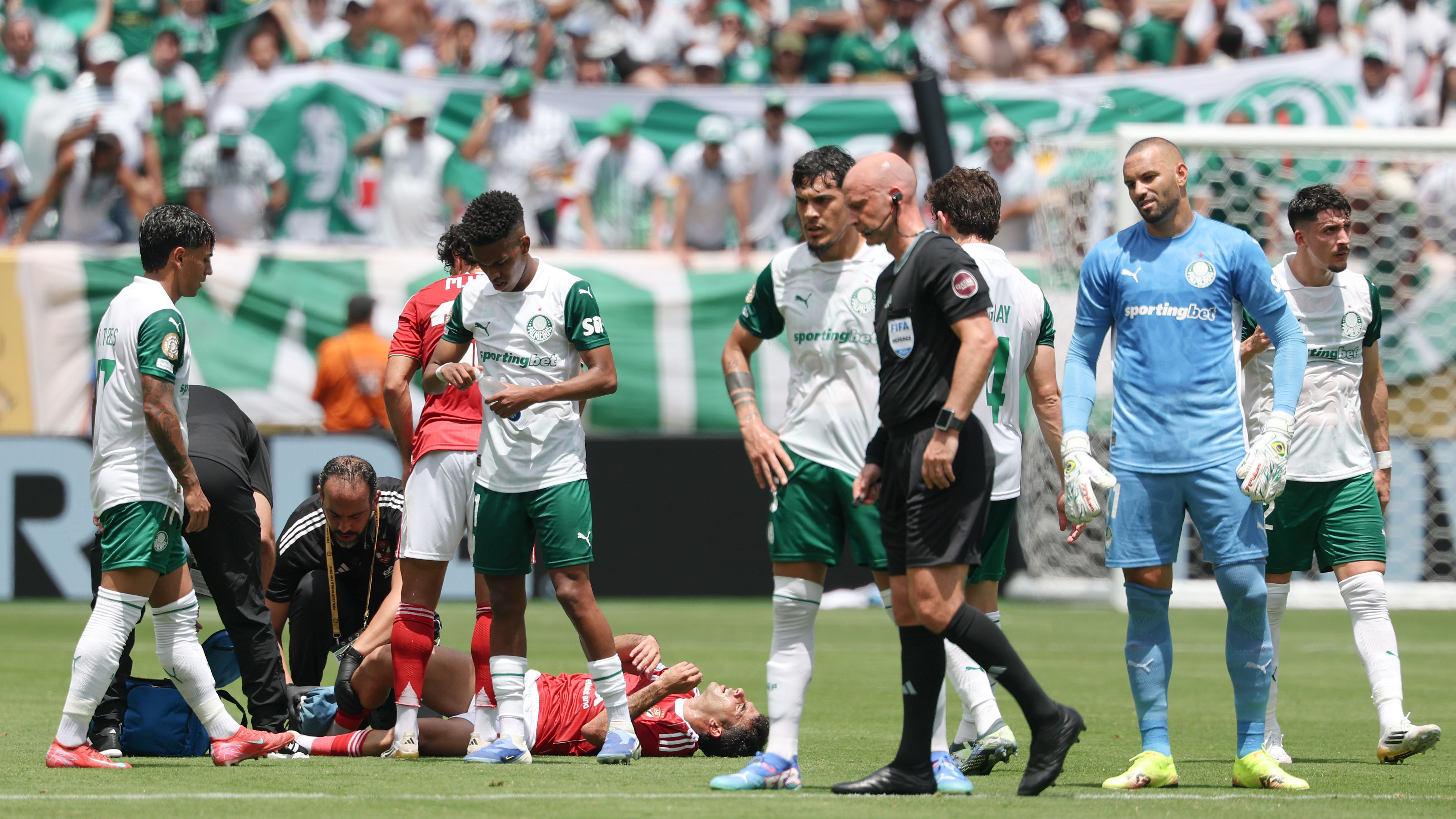 SE Palmeiras v Al Ahly SC: Group A - FIFA Club World Cup 2025