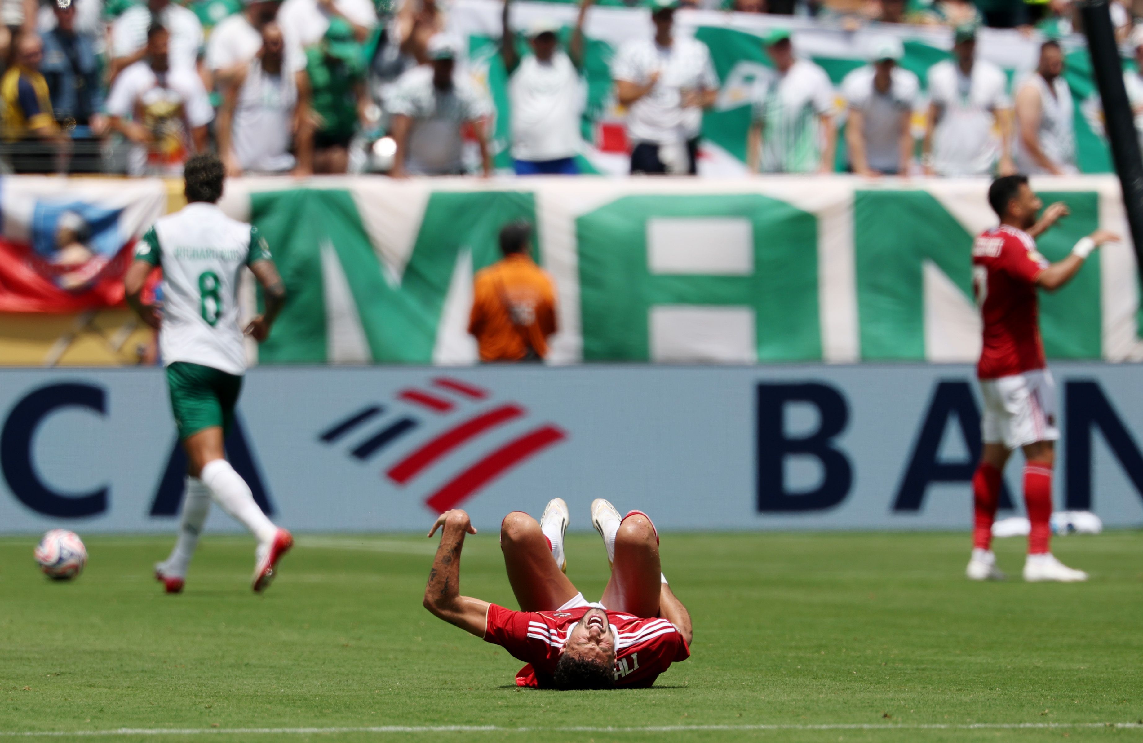 SE Palmeiras v Al Ahly SC: Group A - FIFA Club World Cup 2025